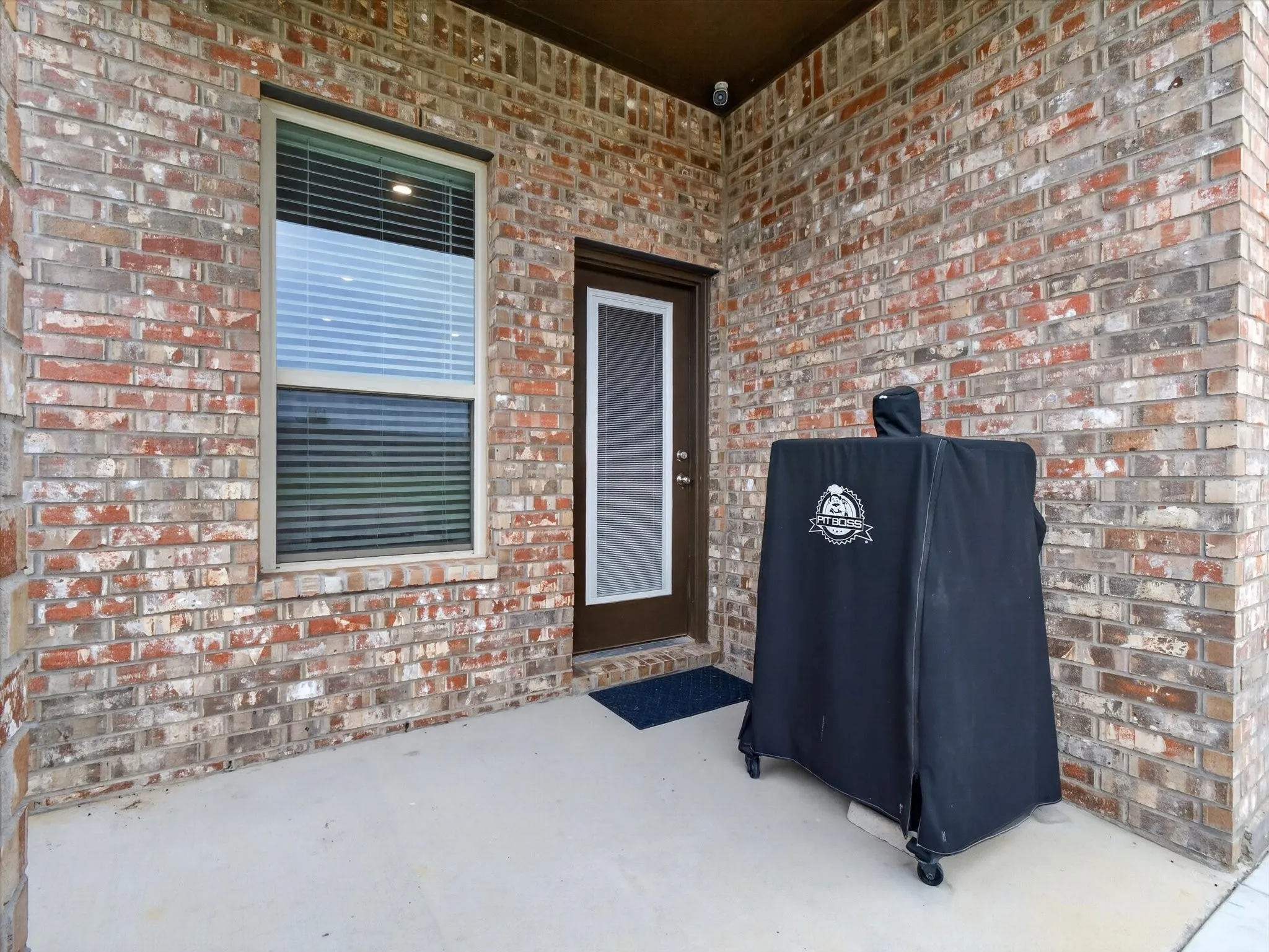 Single Family Residence For Rent in Denton County , 3027 Moccasin Lane, Aubrey, Texas 76227, 4 Bedroom, 2 Bathroom, 2 Garage spaces, 2,033 Sqft, built in 2022, mls#21401392, Real Estate Agent in Aubrey, Homes For Rent in Denton county, Homes For Rent in Aubrey, Realtor in Aubrey Texas, Real Estate Brokerage Independent Realty Texas, Luminita Cordes Realtor