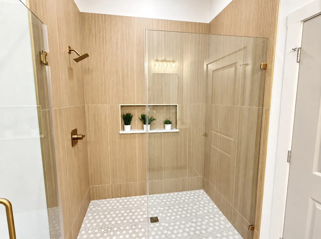 Single Family Residence For Sale in Tarrant County , 5504 Curzon Avenue, Fort Worth, Texas 76107, 4 Bedroom, 2 Bathroom, 2 Garage spaces, 1,776 Sqft, built in 2026, mls#21401741, Real Estate Agent in Fort Worth, Homes For Sale in Tarrant county, Homes For Sale in Fort Worth, Realtor in Fort Worth Texas, Real Estate Brokerage Independent Realty Texas, Luminita Cordes Realtor