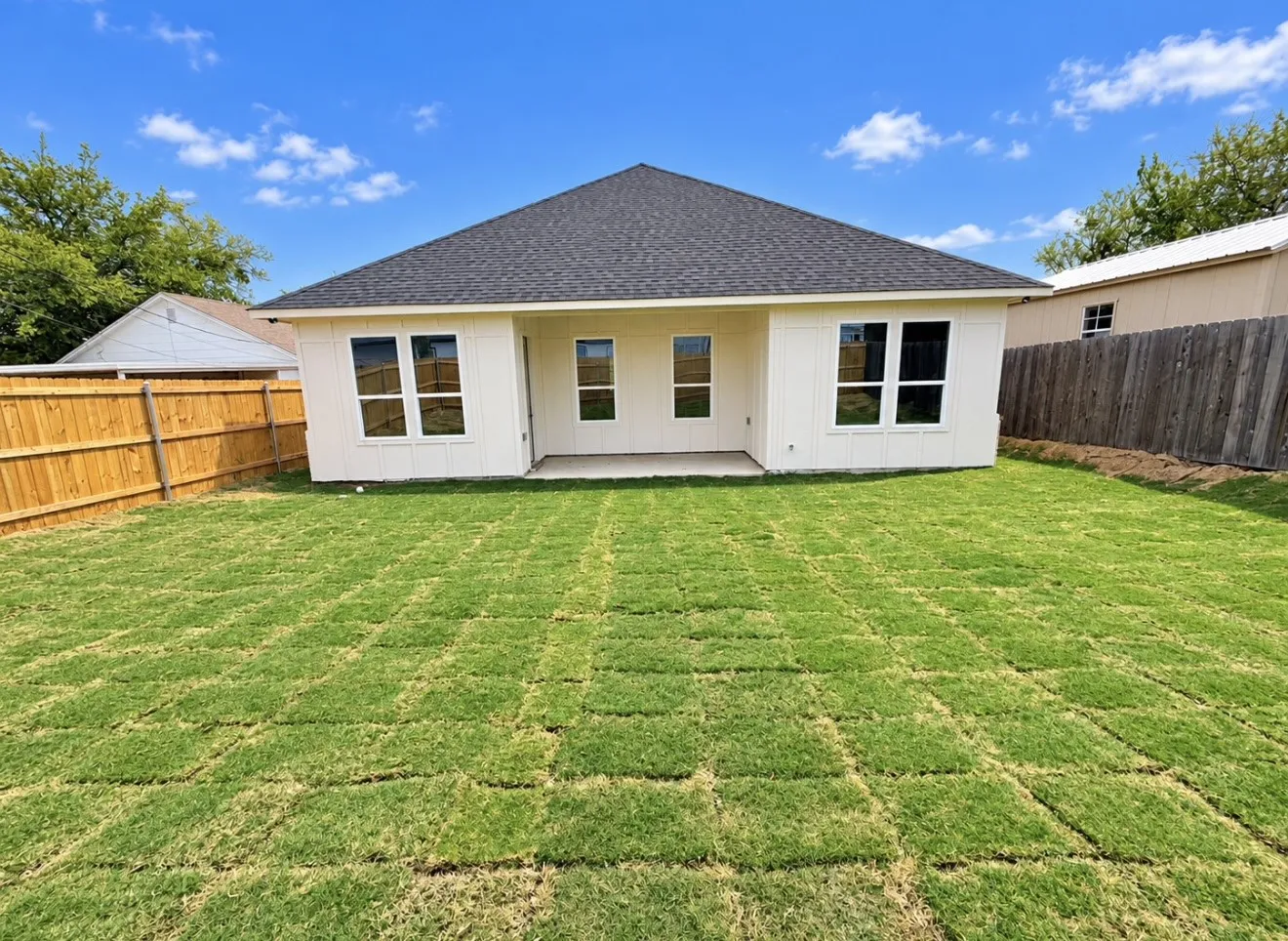 Single Family Residence For Sale in Tarrant County , 5504 Curzon Avenue, Fort Worth, Texas 76107, 4 Bedroom, 2 Bathroom, 2 Garage spaces, 1,776 Sqft, built in 2026, mls#21401741, Real Estate Agent in Fort Worth, Homes For Sale in Tarrant county, Homes For Sale in Fort Worth, Realtor in Fort Worth Texas, Real Estate Brokerage Independent Realty Texas, Luminita Cordes Realtor