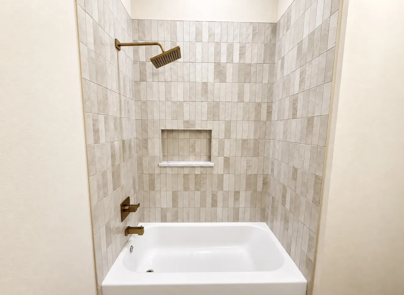Single Family Residence For Sale in Tarrant County , 5504 Curzon Avenue, Fort Worth, Texas 76107, 4 Bedroom, 2 Bathroom, 2 Garage spaces, 1,776 Sqft, built in 2026, mls#21401741, Real Estate Agent in Fort Worth, Homes For Sale in Tarrant county, Homes For Sale in Fort Worth, Realtor in Fort Worth Texas, Real Estate Brokerage Independent Realty Texas, Luminita Cordes Realtor