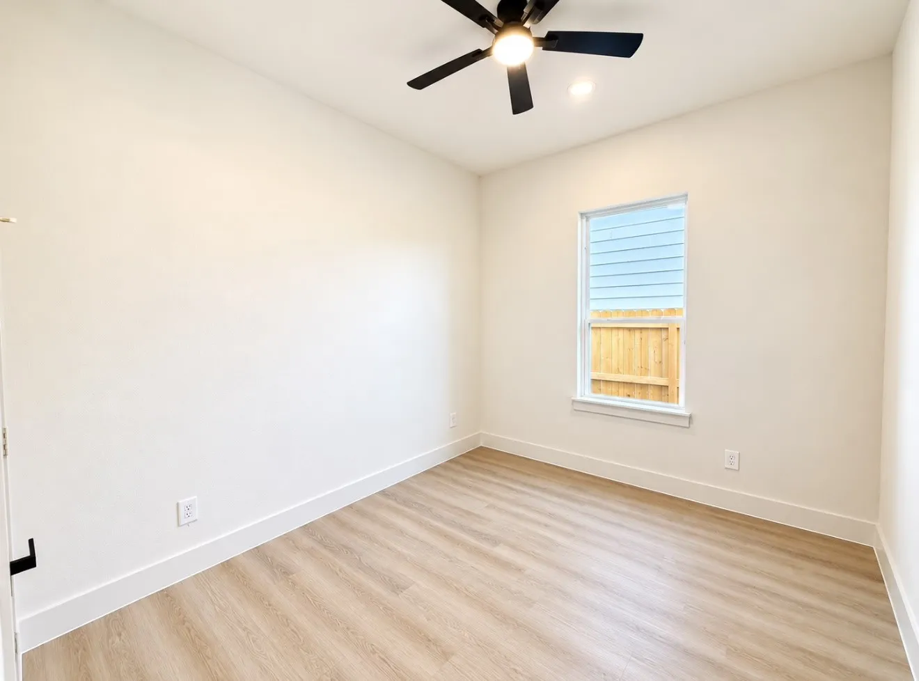 Single Family Residence For Sale in Tarrant County , 5504 Curzon Avenue, Fort Worth, Texas 76107, 4 Bedroom, 2 Bathroom, 2 Garage spaces, 1,776 Sqft, built in 2026, mls#21401741, Real Estate Agent in Fort Worth, Homes For Sale in Tarrant county, Homes For Sale in Fort Worth, Realtor in Fort Worth Texas, Real Estate Brokerage Independent Realty Texas, Luminita Cordes Realtor