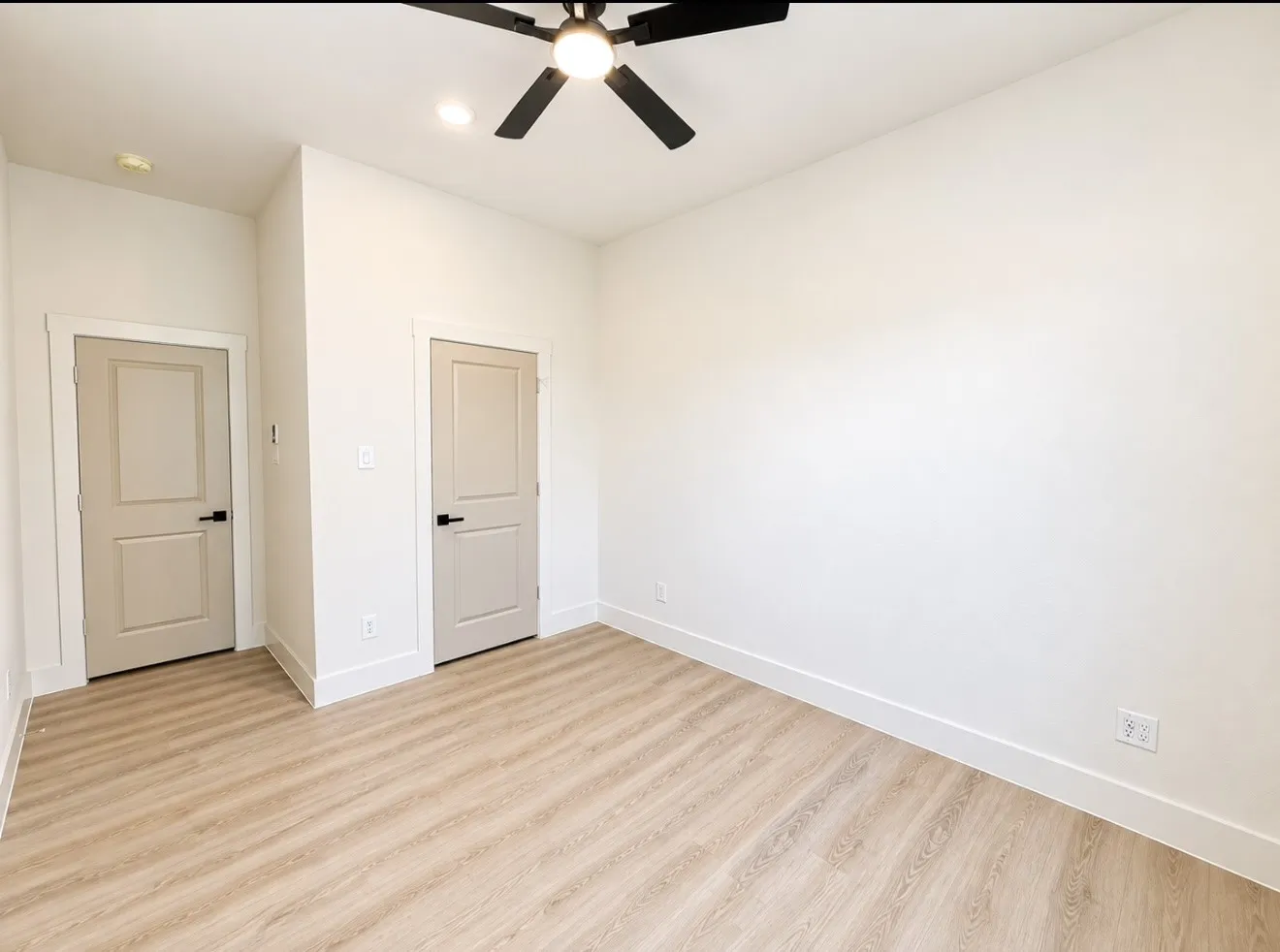 Single Family Residence For Sale in Tarrant County , 5504 Curzon Avenue, Fort Worth, Texas 76107, 4 Bedroom, 2 Bathroom, 2 Garage spaces, 1,776 Sqft, built in 2026, mls#21401741, Real Estate Agent in Fort Worth, Homes For Sale in Tarrant county, Homes For Sale in Fort Worth, Realtor in Fort Worth Texas, Real Estate Brokerage Independent Realty Texas, Luminita Cordes Realtor