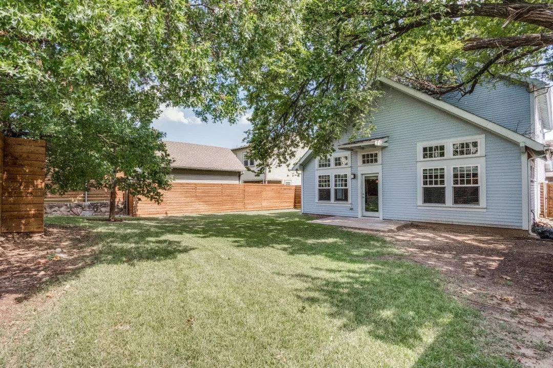 Single Family Residence For Sale in Dallas County , 629 Bishop Heights Lane, Dallas, Texas 75208, 4 Bedroom, 4 Bathroom, 2 Garage spaces, 2,638 Sqft, built in 2016, mls#21401857, Real Estate Agent in Dallas, Homes For Sale in Dallas county, Homes For Sale in Dallas, Realtor in Dallas Texas, Real Estate Brokerage Independent Realty Texas, Luminita Cordes Realtor