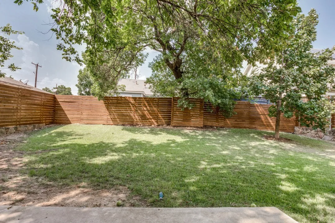 Single Family Residence For Sale in Dallas County , 629 Bishop Heights Lane, Dallas, Texas 75208, 4 Bedroom, 4 Bathroom, 2 Garage spaces, 2,638 Sqft, built in 2016, mls#21401857, Real Estate Agent in Dallas, Homes For Sale in Dallas county, Homes For Sale in Dallas, Realtor in Dallas Texas, Real Estate Brokerage Independent Realty Texas, Luminita Cordes Realtor