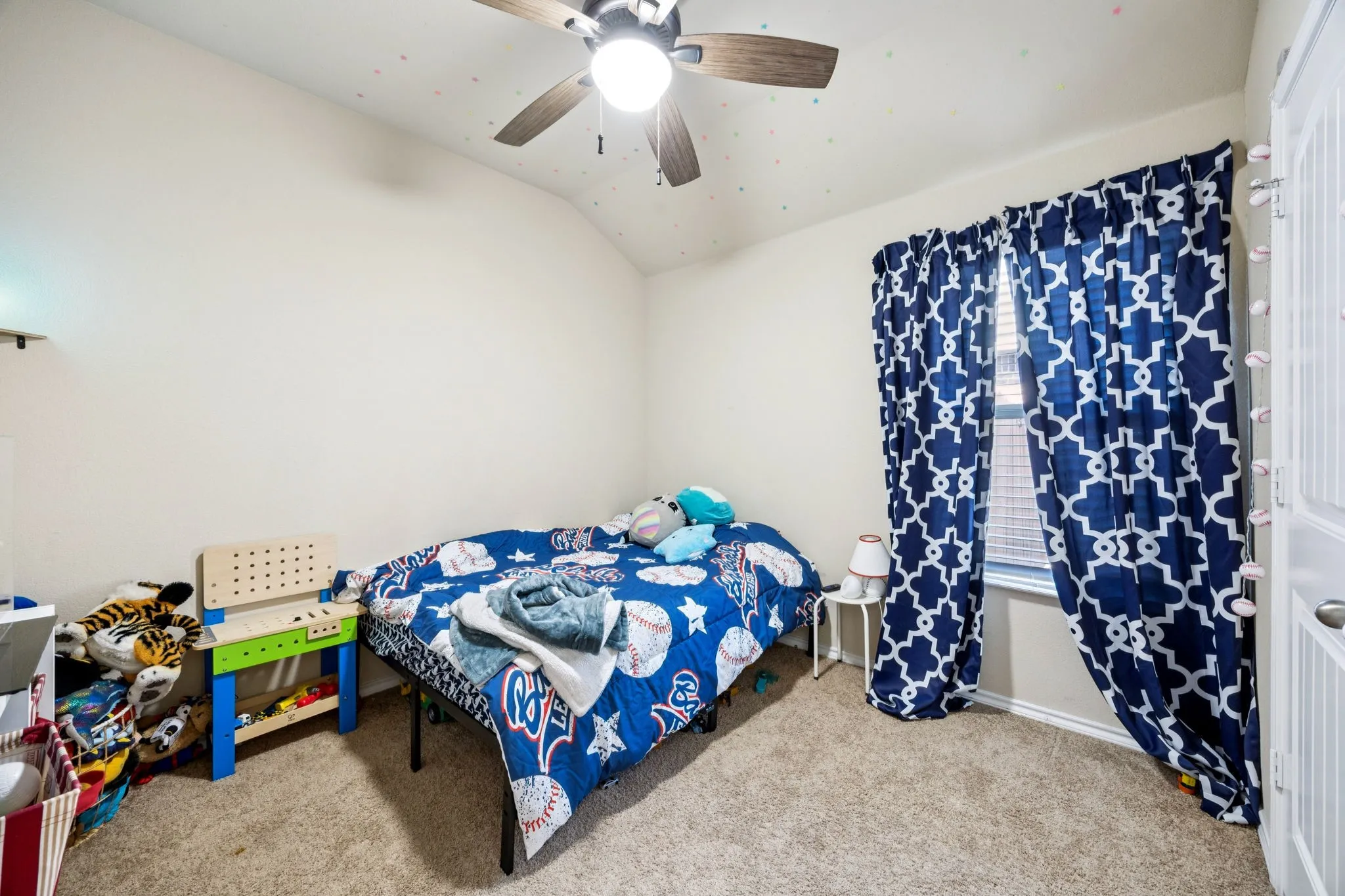Single Family Residence For Sale in Tarrant County , 5104 Austin Ridge, Fort Worth, Texas 76179, 4 Bedroom, 2 Bathroom, 2 Garage spaces, 1,822 Sqft, built in 2017, mls#21401858, Real Estate Agent in Fort Worth, Homes For Sale in Tarrant county, Homes For Sale in Fort Worth, Realtor in Fort Worth Texas, Real Estate Brokerage Independent Realty Texas, Luminita Cordes Realtor