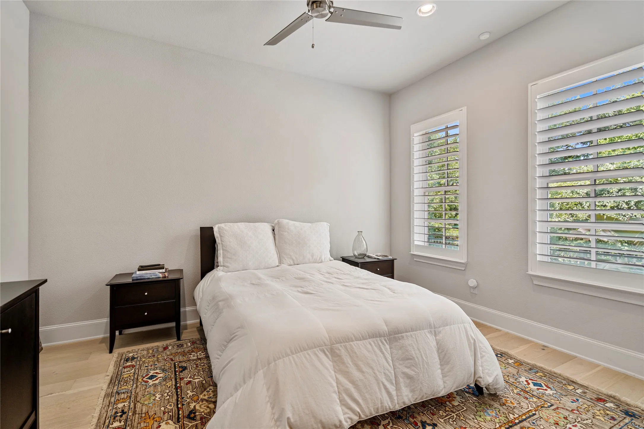 Townhouse For Sale in Dallas County , 2157 Wenge Lane, Dallas, Texas 75219, 3 Bedroom, 4 Bathroom, 2 Garage spaces, 2,059 Sqft, built in 2022, mls#21401854, Real Estate Agent in Dallas, Homes For Sale in Dallas county, Homes For Sale in Dallas, Realtor in Dallas Texas, Real Estate Brokerage Independent Realty Texas, Luminita Cordes Realtor