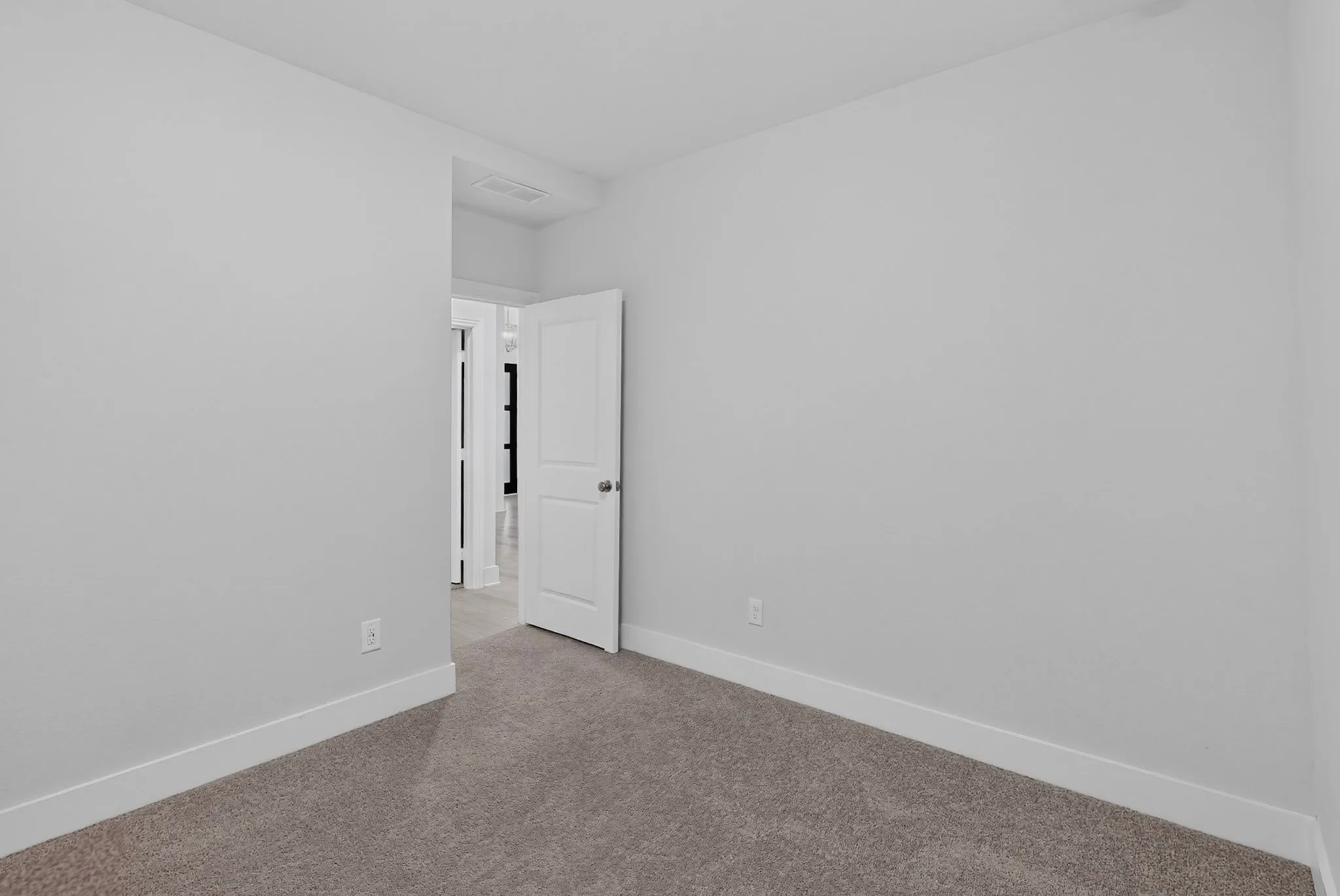 Single Family Residence For Rent in Grayson County , 1636 Whispering Meadow Drive, Van Alstyne, Texas 75495, 3 Bedroom, 2 Bathroom, 2 Garage spaces, 1,598 Sqft, built in 2024, mls#21401852, Real Estate Agent in Van Alstyne, Homes For Rent in Grayson county, Homes For Rent in Van Alstyne, Realtor in Van Alstyne Texas, Real Estate Brokerage Independent Realty Texas, Luminita Cordes Realtor