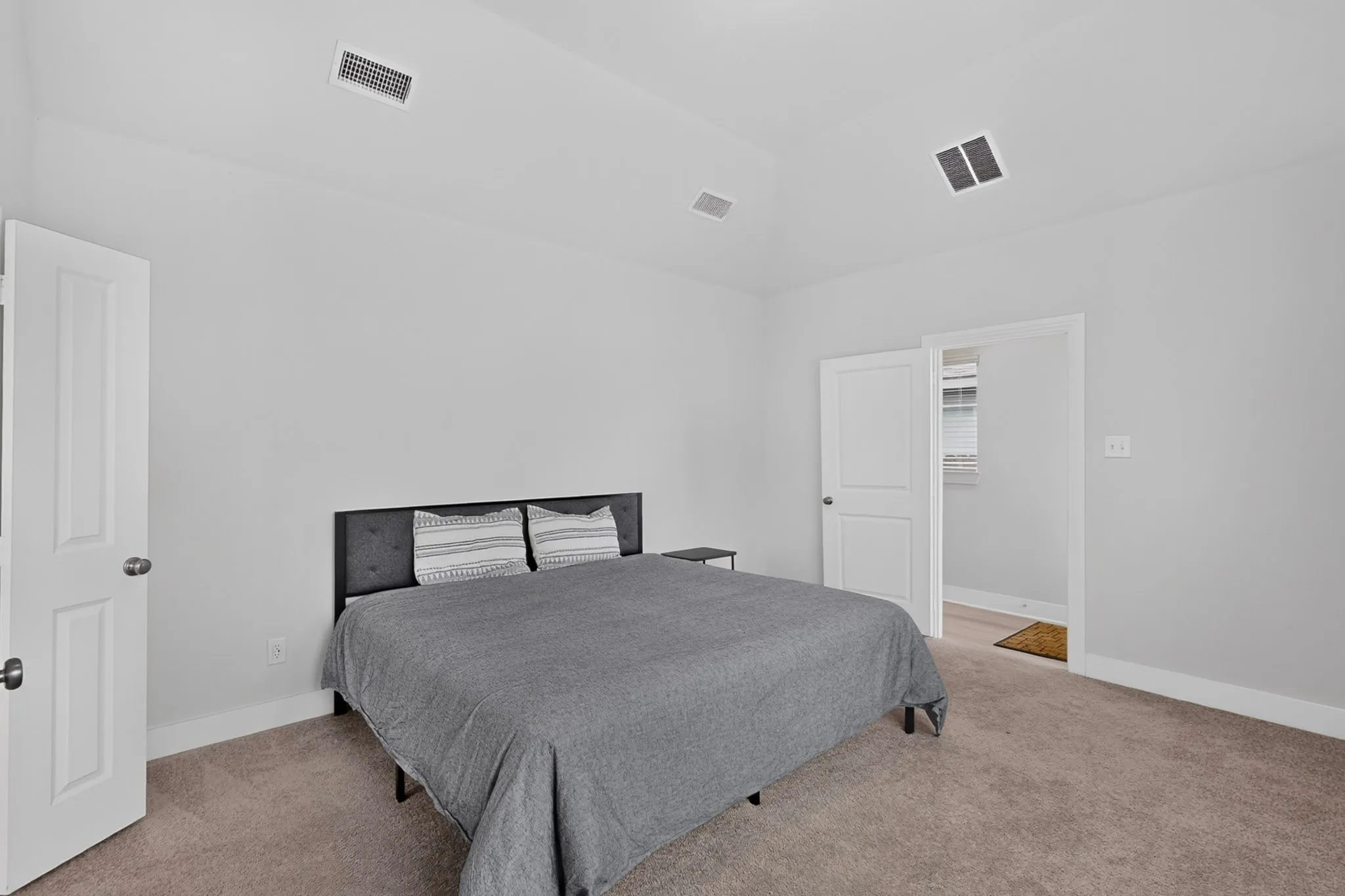 Single Family Residence For Rent in Grayson County , 1636 Whispering Meadow Drive, Van Alstyne, Texas 75495, 3 Bedroom, 2 Bathroom, 2 Garage spaces, 1,598 Sqft, built in 2024, mls#21401852, Real Estate Agent in Van Alstyne, Homes For Rent in Grayson county, Homes For Rent in Van Alstyne, Realtor in Van Alstyne Texas, Real Estate Brokerage Independent Realty Texas, Luminita Cordes Realtor