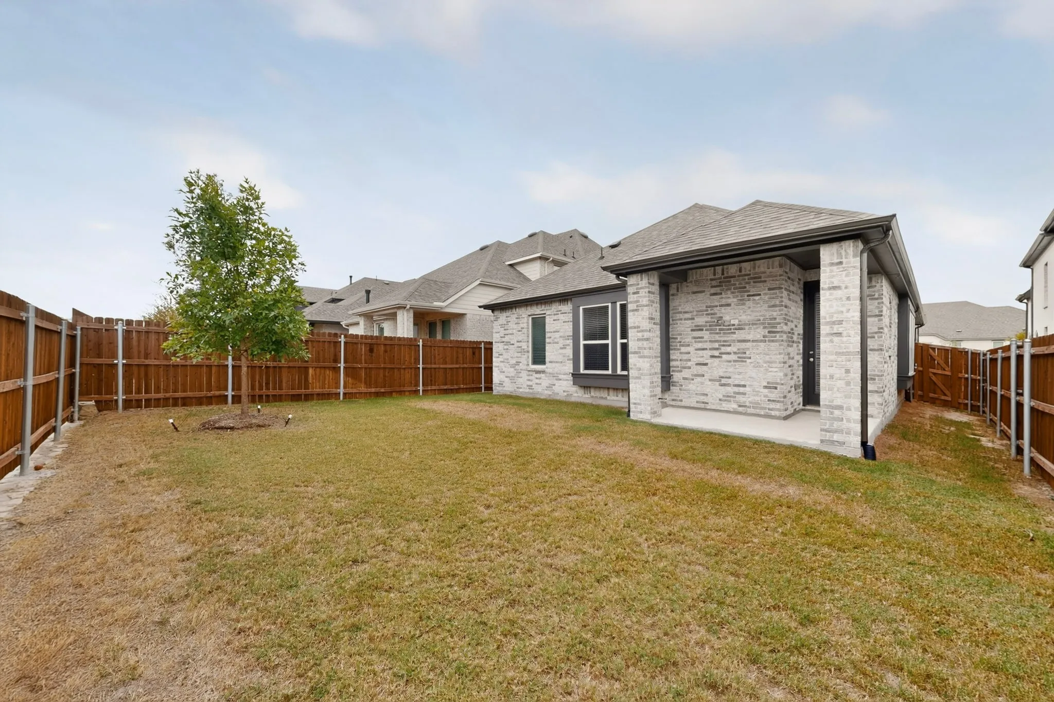 Single Family Residence For Rent in Grayson County , 1636 Whispering Meadow Drive, Van Alstyne, Texas 75495, 3 Bedroom, 2 Bathroom, 2 Garage spaces, 1,598 Sqft, built in 2024, mls#21401852, Real Estate Agent in Van Alstyne, Homes For Rent in Grayson county, Homes For Rent in Van Alstyne, Realtor in Van Alstyne Texas, Real Estate Brokerage Independent Realty Texas, Luminita Cordes Realtor