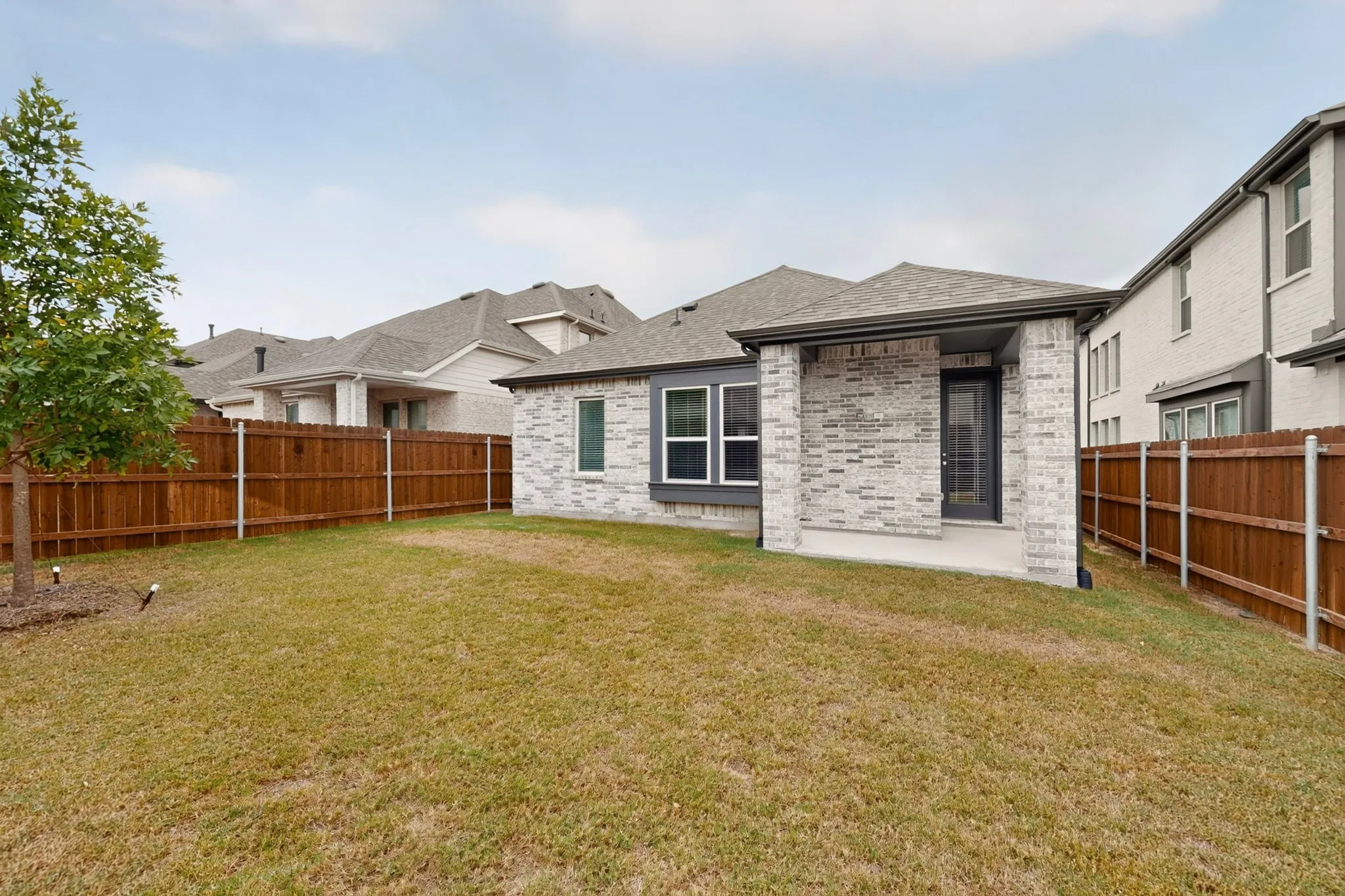 Single Family Residence For Rent in Grayson County , 1636 Whispering Meadow Drive, Van Alstyne, Texas 75495, 3 Bedroom, 2 Bathroom, 2 Garage spaces, 1,598 Sqft, built in 2024, mls#21401852, Real Estate Agent in Van Alstyne, Homes For Rent in Grayson county, Homes For Rent in Van Alstyne, Realtor in Van Alstyne Texas, Real Estate Brokerage Independent Realty Texas, Luminita Cordes Realtor