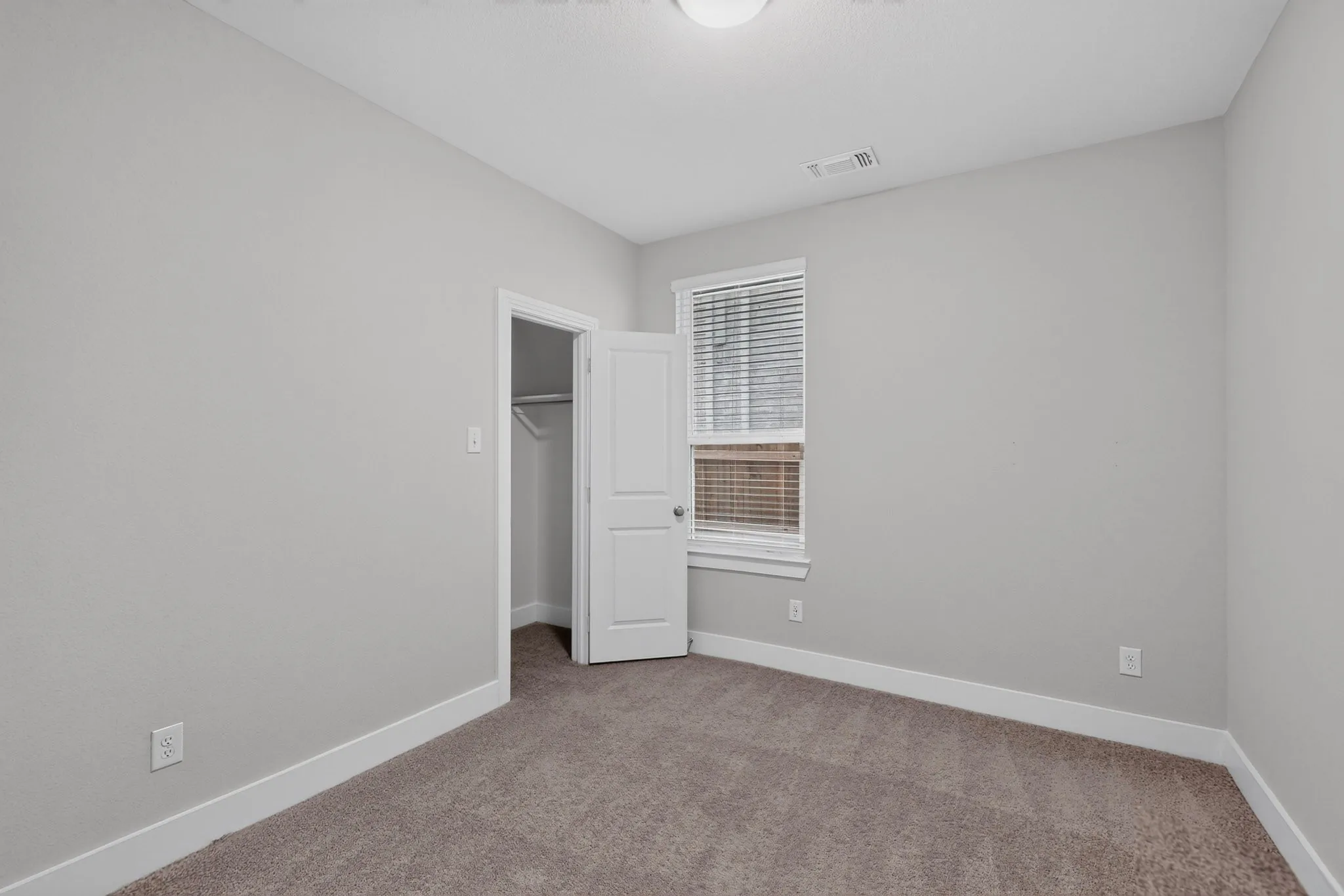 Single Family Residence For Rent in Grayson County , 1636 Whispering Meadow Drive, Van Alstyne, Texas 75495, 3 Bedroom, 2 Bathroom, 2 Garage spaces, 1,598 Sqft, built in 2024, mls#21401852, Real Estate Agent in Van Alstyne, Homes For Rent in Grayson county, Homes For Rent in Van Alstyne, Realtor in Van Alstyne Texas, Real Estate Brokerage Independent Realty Texas, Luminita Cordes Realtor