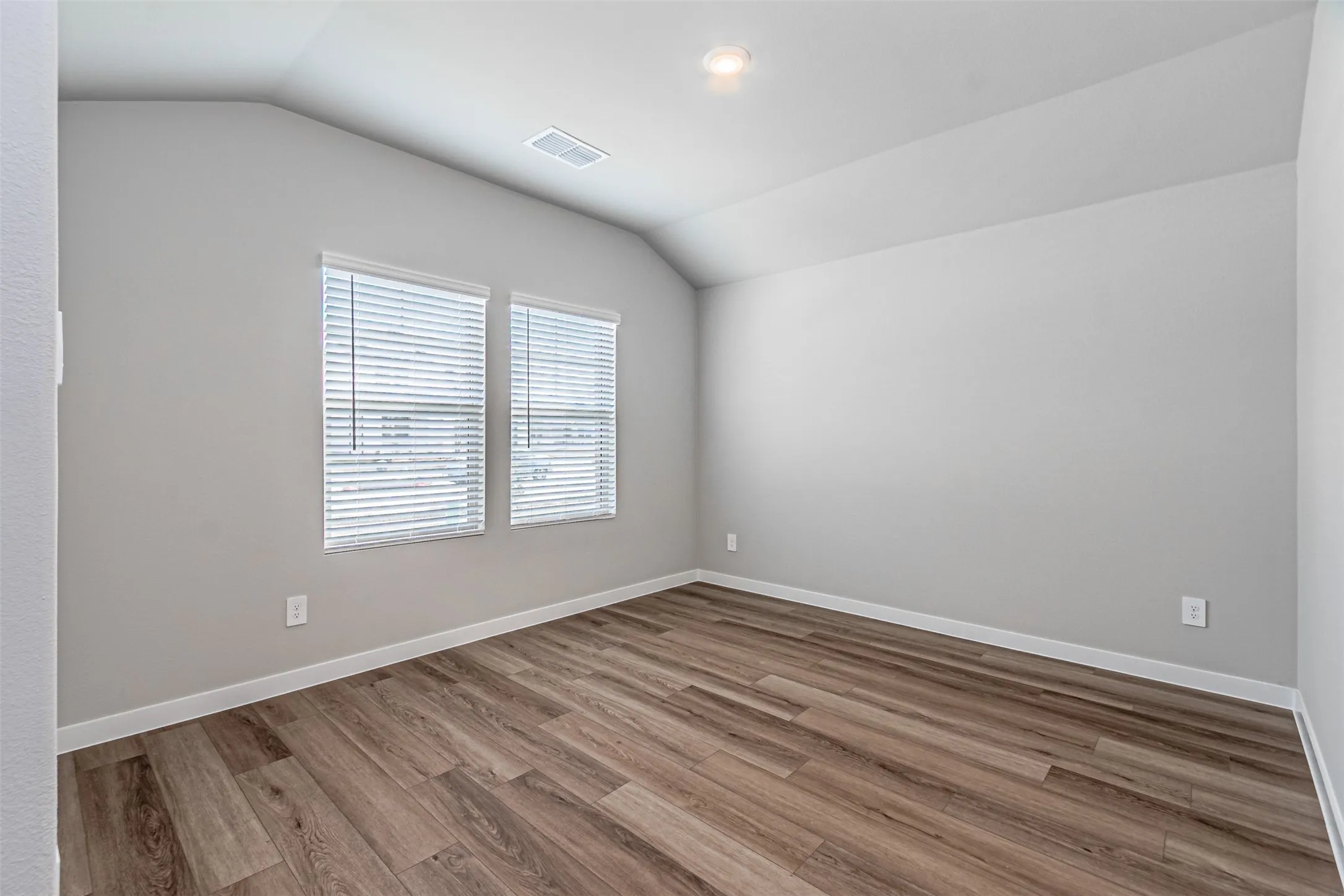 Single Family Residence For Rent in Collin County , 6208 Chickney Drive, Princeton, Texas 75071, 3 Bedroom, 2 Bathroom, 2 Garage spaces, 1,833 Sqft, built in 2026, mls#21401798, Real Estate Agent in Princeton, Homes For Rent in Collin county, Homes For Rent in Princeton, Realtor in Princeton Texas, Real Estate Brokerage Independent Realty Texas, Luminita Cordes Realtor