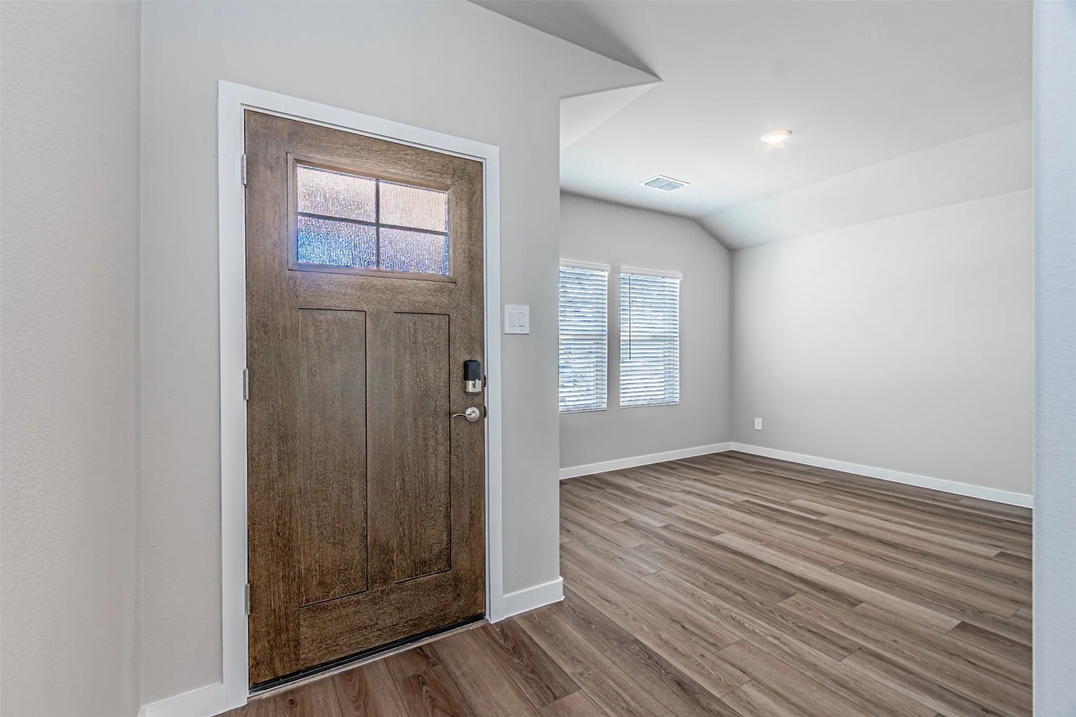 Single Family Residence For Rent in Collin County , 6208 Chickney Drive, Princeton, Texas 75071, 3 Bedroom, 2 Bathroom, 2 Garage spaces, 1,833 Sqft, built in 2026, mls#21401798, Real Estate Agent in Princeton, Homes For Rent in Collin county, Homes For Rent in Princeton, Realtor in Princeton Texas, Real Estate Brokerage Independent Realty Texas, Luminita Cordes Realtor