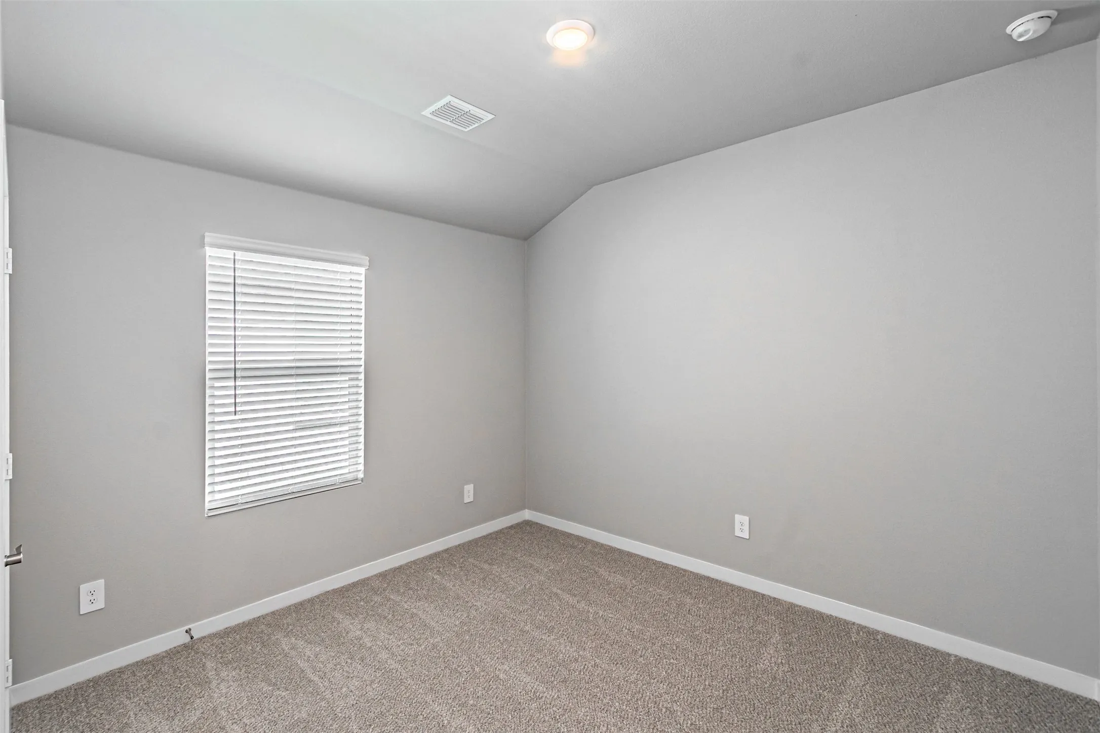 Single Family Residence For Rent in Collin County , 6208 Chickney Drive, Princeton, Texas 75071, 3 Bedroom, 2 Bathroom, 2 Garage spaces, 1,833 Sqft, built in 2026, mls#21401798, Real Estate Agent in Princeton, Homes For Rent in Collin county, Homes For Rent in Princeton, Realtor in Princeton Texas, Real Estate Brokerage Independent Realty Texas, Luminita Cordes Realtor