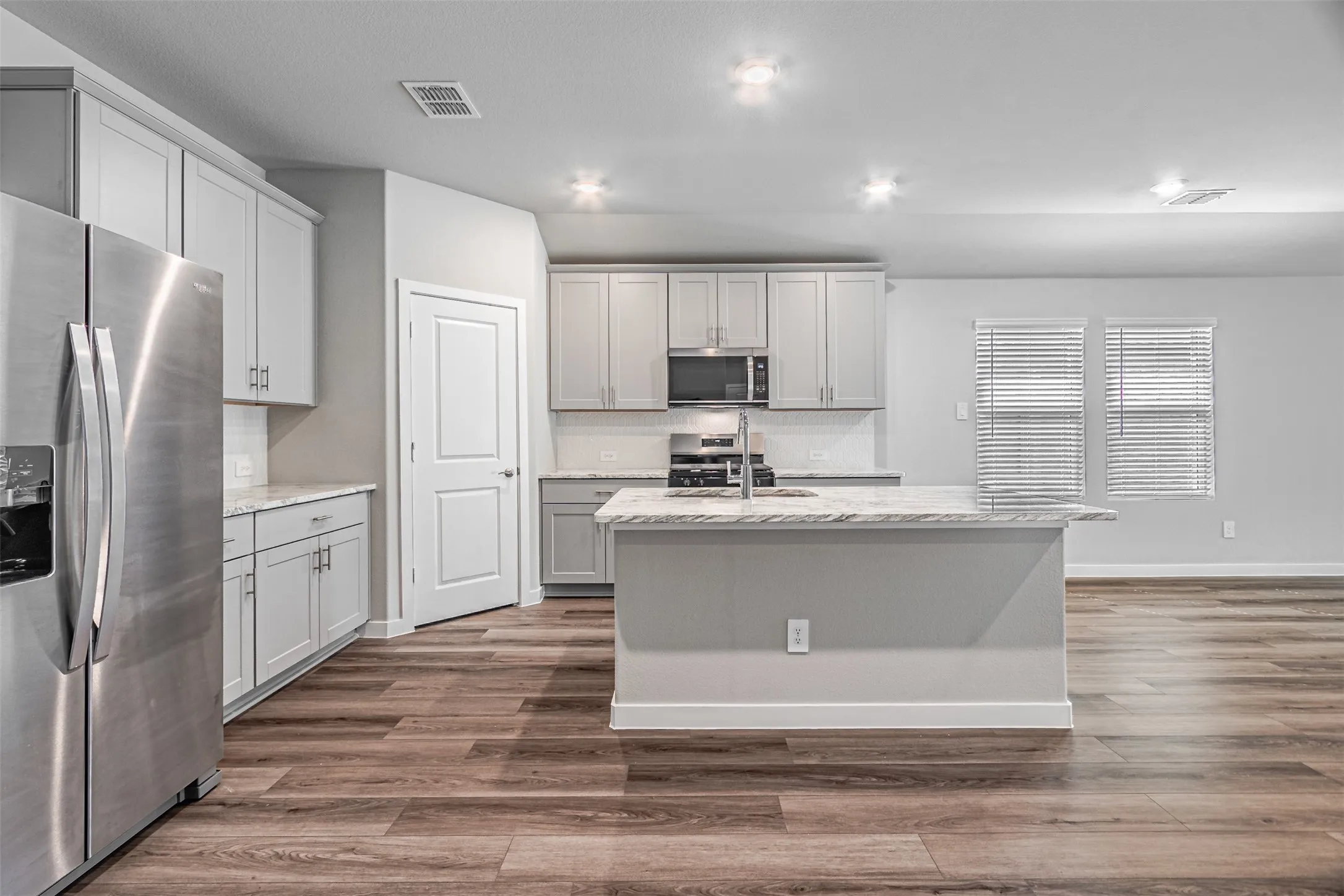 Single Family Residence For Rent in Collin County , 6208 Chickney Drive, Princeton, Texas 75071, 3 Bedroom, 2 Bathroom, 2 Garage spaces, 1,833 Sqft, built in 2026, mls#21401798, Real Estate Agent in Princeton, Homes For Rent in Collin county, Homes For Rent in Princeton, Realtor in Princeton Texas, Real Estate Brokerage Independent Realty Texas, Luminita Cordes Realtor
