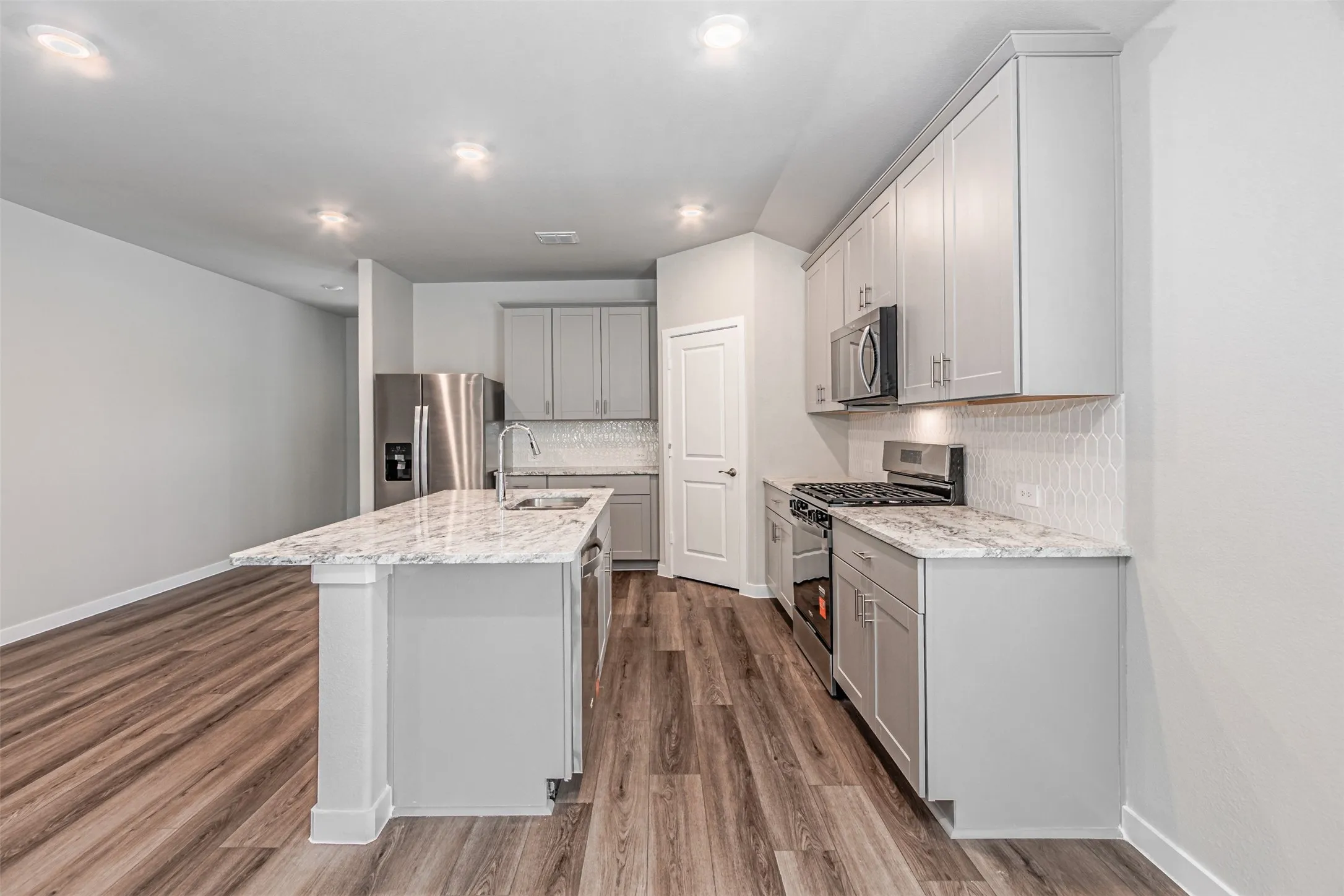 Single Family Residence For Rent in Collin County , 6208 Chickney Drive, Princeton, Texas 75071, 3 Bedroom, 2 Bathroom, 2 Garage spaces, 1,833 Sqft, built in 2026, mls#21401798, Real Estate Agent in Princeton, Homes For Rent in Collin county, Homes For Rent in Princeton, Realtor in Princeton Texas, Real Estate Brokerage Independent Realty Texas, Luminita Cordes Realtor