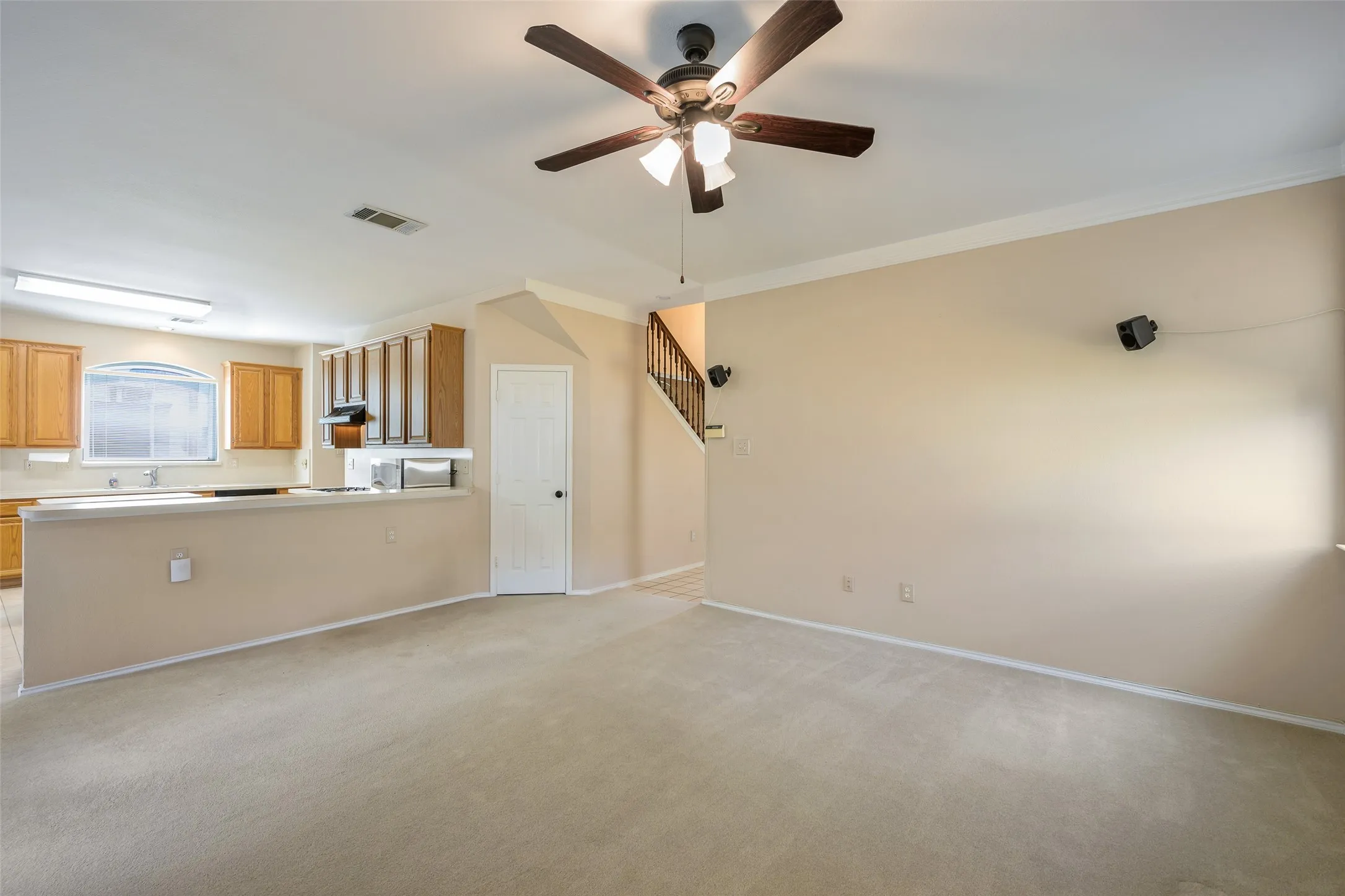 Single Family Residence For Sale in Collin County , 8024 Alderwood Place, Plano, Texas 75025, 5 Bedroom, 3 Bathroom, 2 Garage spaces, 2,674 Sqft, built in 1993, mls#21401021, Real Estate Agent in Plano, Homes For Sale in Collin county, Homes For Sale in Plano, Realtor in Plano Texas, Real Estate Brokerage Independent Realty Texas, Luminita Cordes Realtor