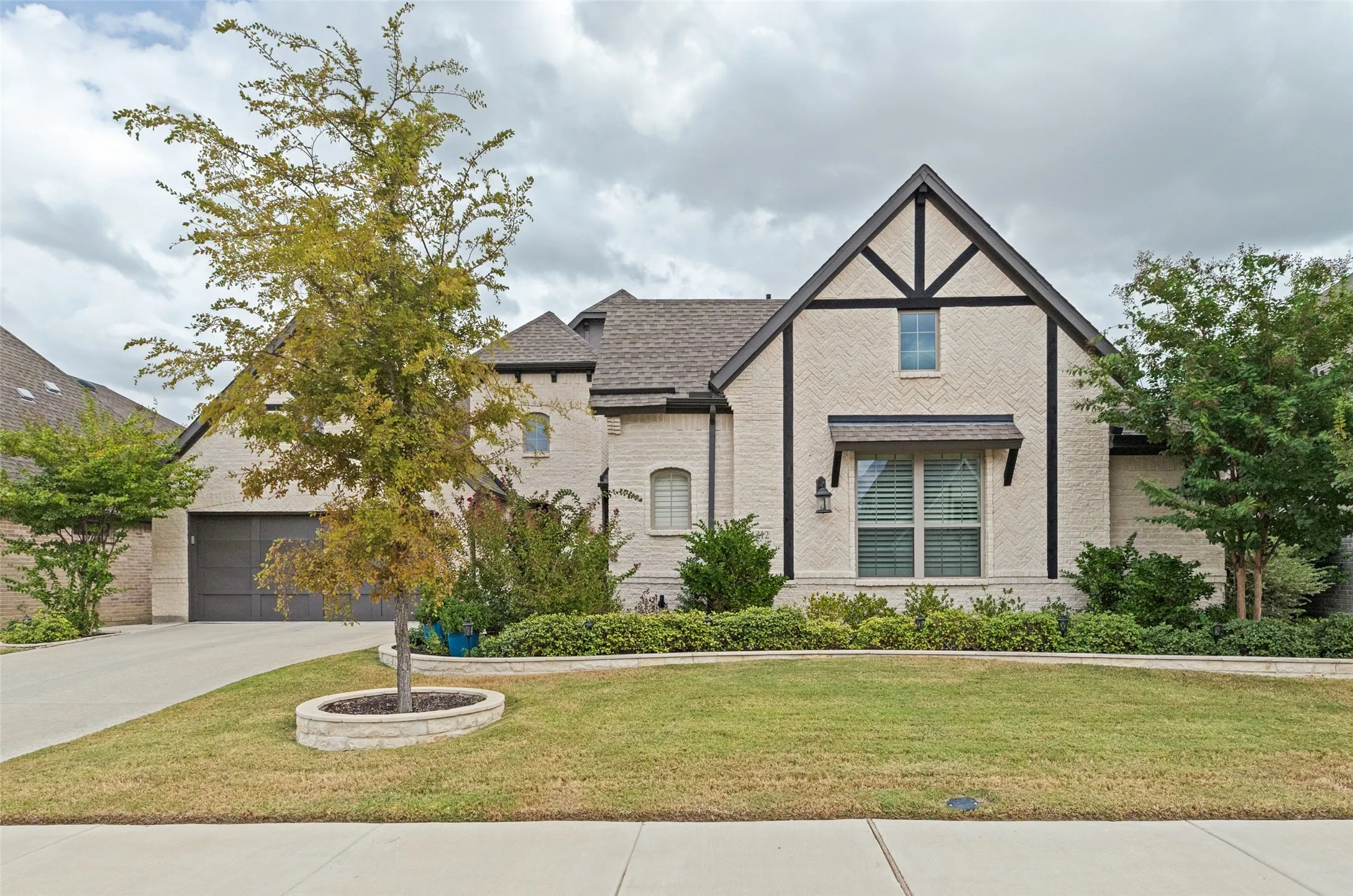 Single Family Residence For Sale in Denton County , 4212 Hidden Cove Road, Little Elm, Texas 75068, 4 Bedroom, 4 Bathroom, 3 Garage spaces, 3,203 Sqft, built in 2022, mls#21396926, Real Estate Agent in Little Elm, Homes For Sale in Denton county, Homes For Sale in Little Elm, Realtor in Little Elm Texas, Real Estate Brokerage Independent Realty Texas, Luminita Cordes Realtor