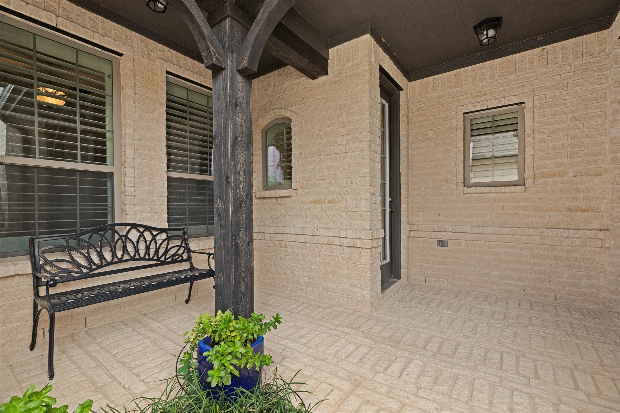 This lovely home has a cozy front patio with a private secondary entrance with easy access into guest suite with ensuite bath