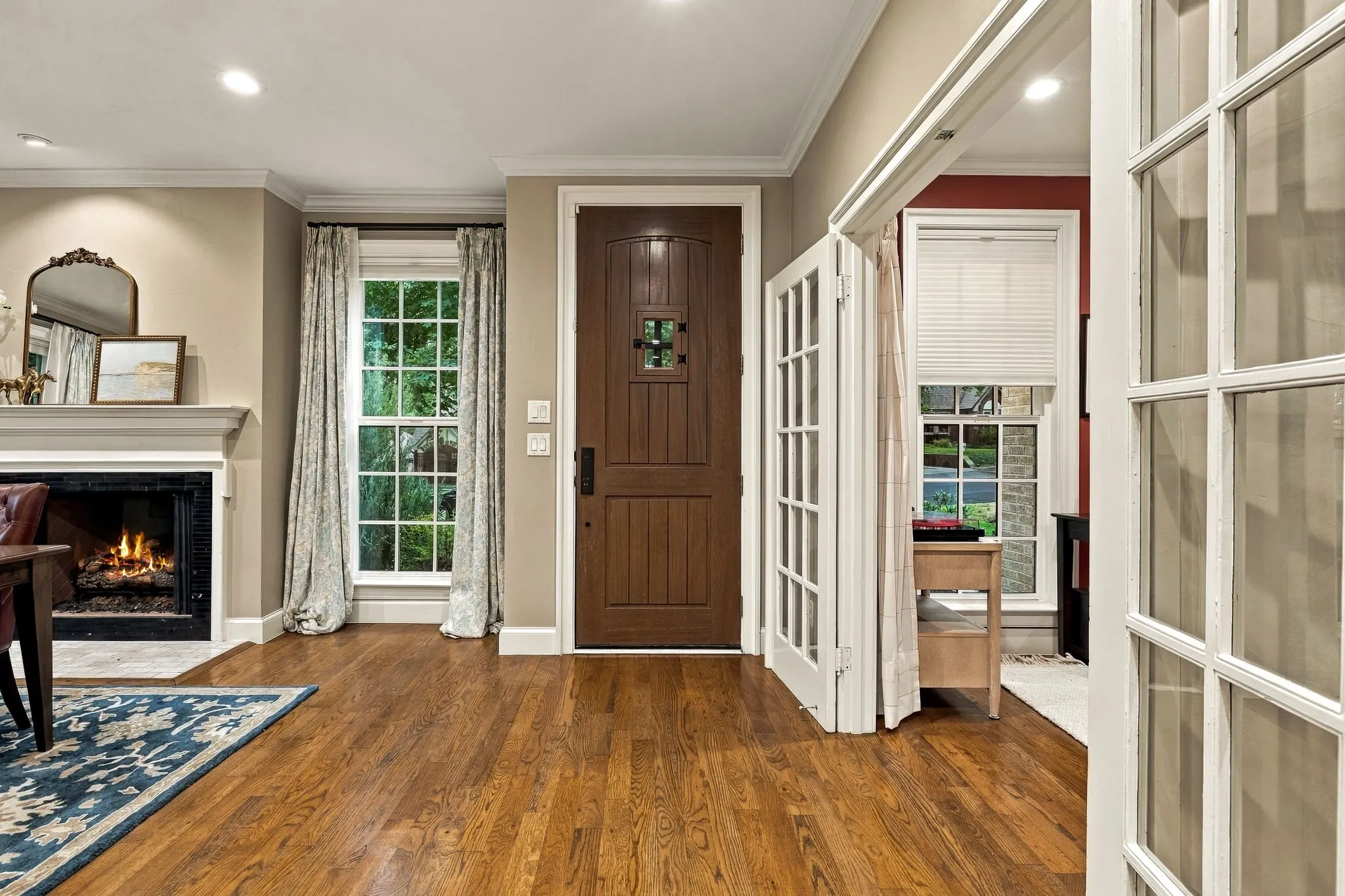 Single Family Residence For Sale in Dallas County , 1018 Clermont Avenue, Dallas, Texas 75223, 4 Bedroom, 4 Bathroom, 2 Garage spaces, 3,539 Sqft, built in 2017, mls#21398548, Real Estate Agent in Dallas, Homes For Sale in Dallas county, Homes For Sale in Dallas, Realtor in Dallas Texas, Real Estate Brokerage Independent Realty Texas, Luminita Cordes Realtor