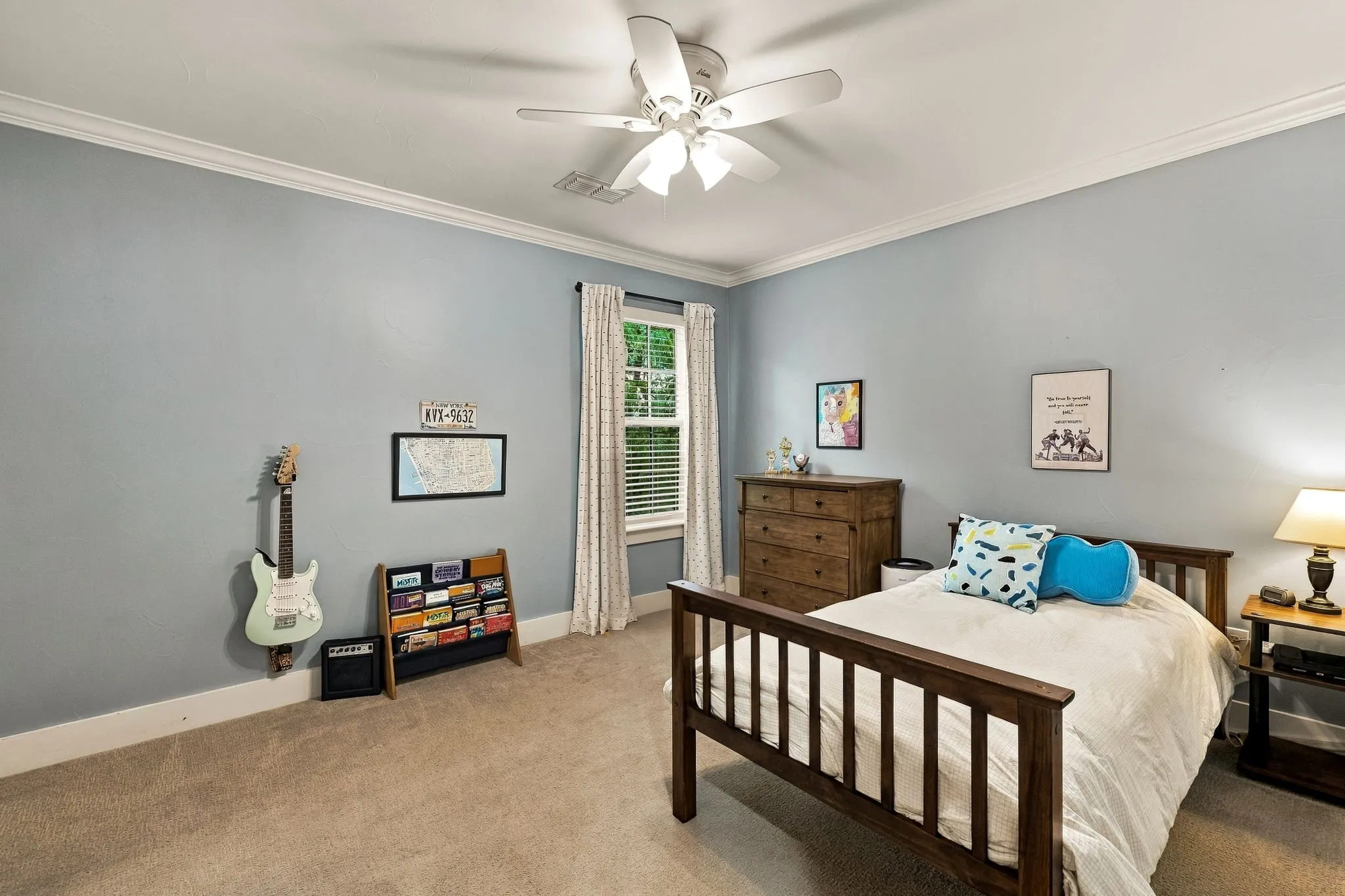 Single Family Residence For Sale in Dallas County , 1018 Clermont Avenue, Dallas, Texas 75223, 4 Bedroom, 4 Bathroom, 2 Garage spaces, 3,539 Sqft, built in 2017, mls#21398548, Real Estate Agent in Dallas, Homes For Sale in Dallas county, Homes For Sale in Dallas, Realtor in Dallas Texas, Real Estate Brokerage Independent Realty Texas, Luminita Cordes Realtor
