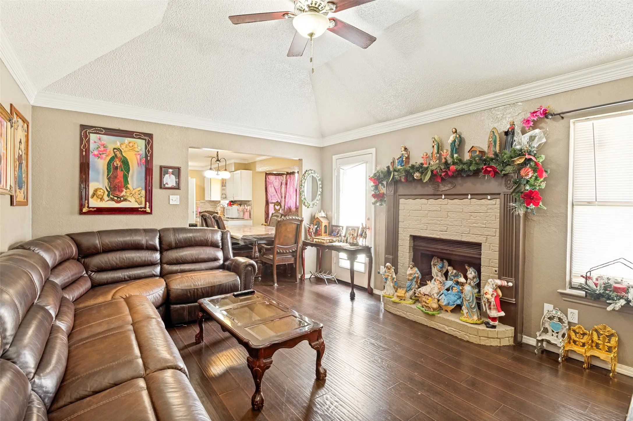 Single Family Residence For Sale in Dallas County , 1325 Abbott Drive, Irving, Texas 75060, 4 Bedroom, 3 Bathroom, Garage spaces, 1,161 Sqft, built in 1985, mls#21401863, Real Estate Agent in Irving, Homes For Sale in Dallas county, Homes For Sale in Irving, Realtor in Irving Texas, Real Estate Brokerage Independent Realty Texas, Luminita Cordes Realtor