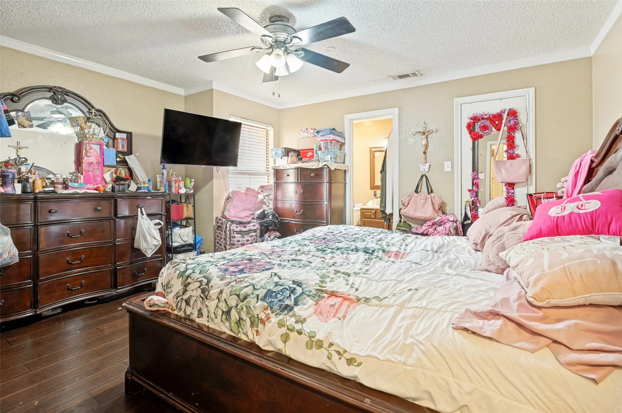Single Family Residence For Sale in Dallas County , 1325 Abbott Drive, Irving, Texas 75060, 4 Bedroom, 3 Bathroom, Garage spaces, 1,161 Sqft, built in 1985, mls#21401863, Real Estate Agent in Irving, Homes For Sale in Dallas county, Homes For Sale in Irving, Realtor in Irving Texas, Real Estate Brokerage Independent Realty Texas, Luminita Cordes Realtor