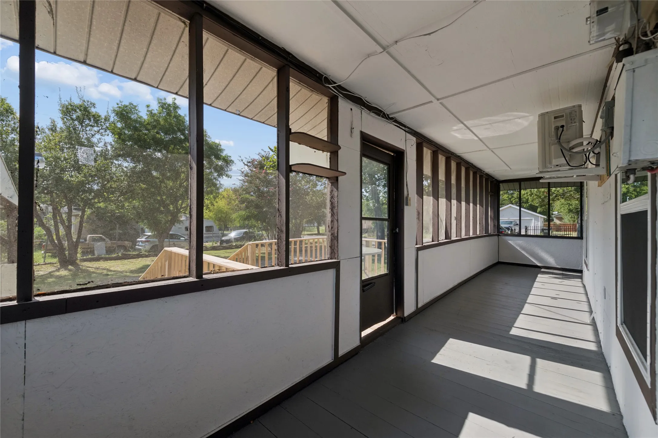 Single Family Residence For Sale in Collin County , 5776 County Road 927, Nevada, Texas 75173, 2 Bedroom, 1 Bathroom, Garage spaces, 1,143 Sqft, built in 1983, mls#21401867, Real Estate Agent in Nevada, Homes For Sale in Collin county, Homes For Sale in Nevada, Realtor in Nevada Texas, Real Estate Brokerage Independent Realty Texas, Luminita Cordes Realtor