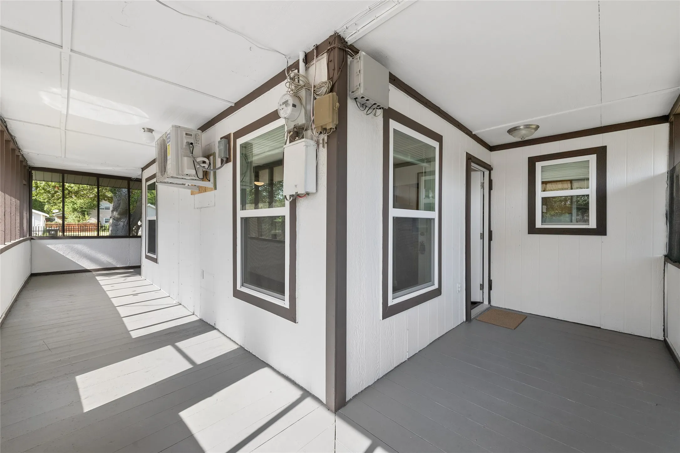 Single Family Residence For Sale in Collin County , 5776 County Road 927, Nevada, Texas 75173, 2 Bedroom, 1 Bathroom, Garage spaces, 1,143 Sqft, built in 1983, mls#21401867, Real Estate Agent in Nevada, Homes For Sale in Collin county, Homes For Sale in Nevada, Realtor in Nevada Texas, Real Estate Brokerage Independent Realty Texas, Luminita Cordes Realtor