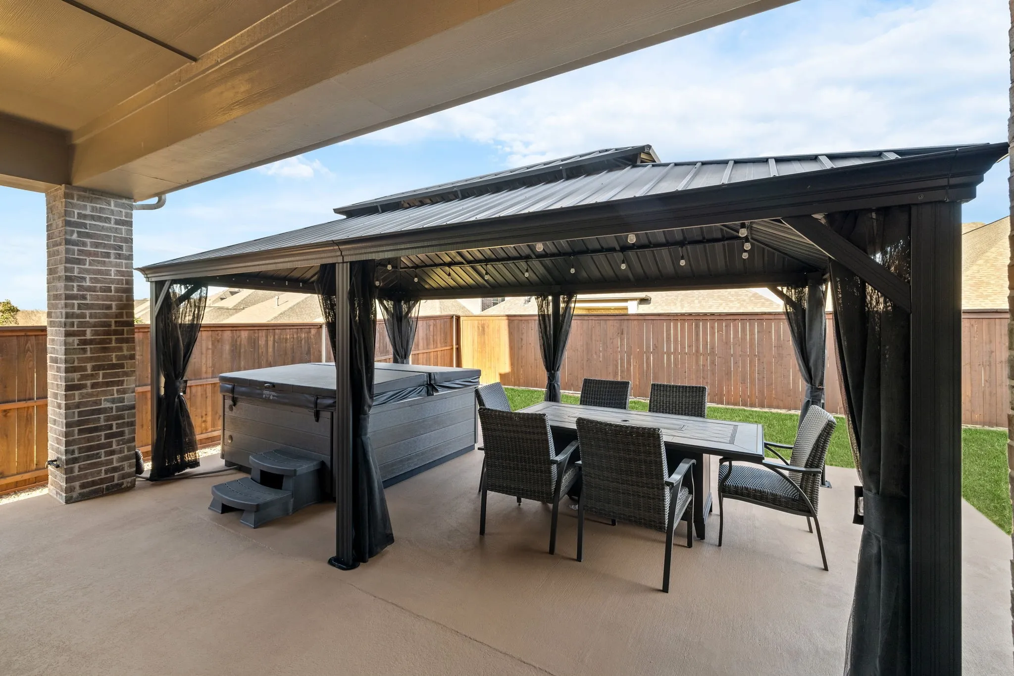 Single Family Residence For Sale in Collin County , 791 Dover Drive, Prosper, Texas 75078, 4 Bedroom, 4 Bathroom, 3 Garage spaces, 3,952 Sqft, built in 2018, mls#21401865, Real Estate Agent in Prosper, Homes For Sale in Collin county, Homes For Sale in Prosper, Realtor in Prosper Texas, Real Estate Brokerage Independent Realty Texas, Luminita Cordes Realtor