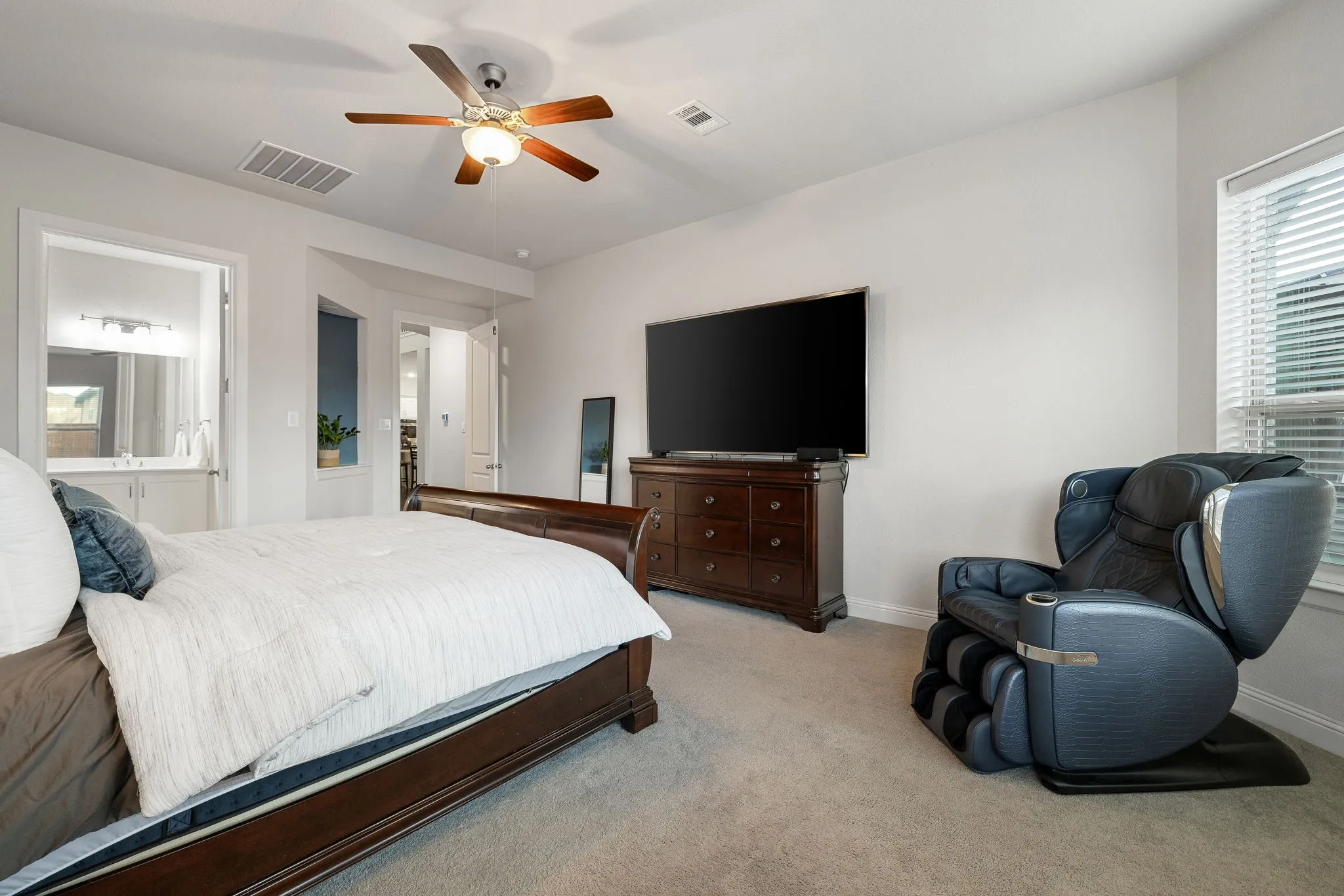 Single Family Residence For Sale in Collin County , 791 Dover Drive, Prosper, Texas 75078, 4 Bedroom, 4 Bathroom, 3 Garage spaces, 3,952 Sqft, built in 2018, mls#21401865, Real Estate Agent in Prosper, Homes For Sale in Collin county, Homes For Sale in Prosper, Realtor in Prosper Texas, Real Estate Brokerage Independent Realty Texas, Luminita Cordes Realtor