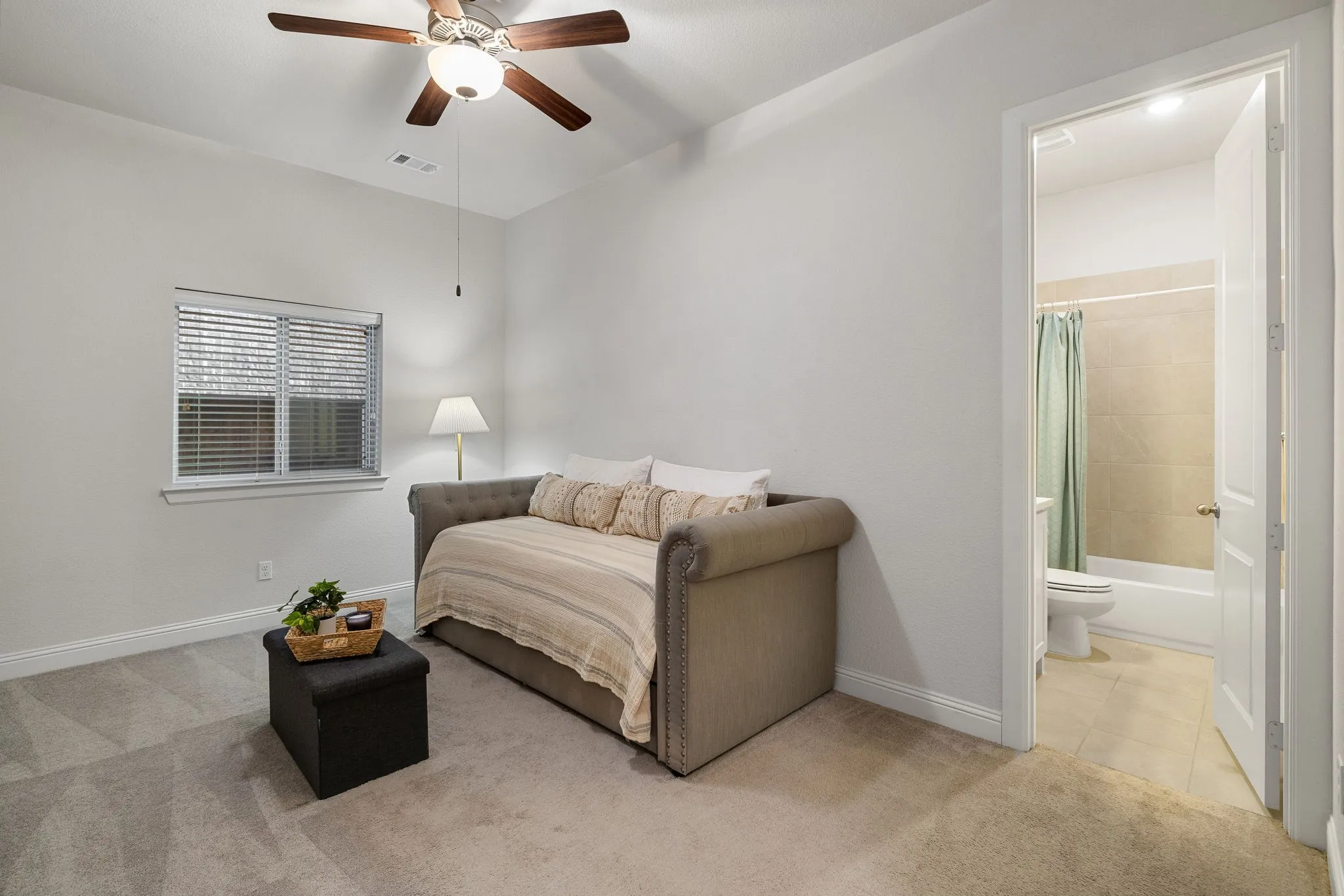 Single Family Residence For Sale in Collin County , 791 Dover Drive, Prosper, Texas 75078, 4 Bedroom, 4 Bathroom, 3 Garage spaces, 3,952 Sqft, built in 2018, mls#21401865, Real Estate Agent in Prosper, Homes For Sale in Collin county, Homes For Sale in Prosper, Realtor in Prosper Texas, Real Estate Brokerage Independent Realty Texas, Luminita Cordes Realtor