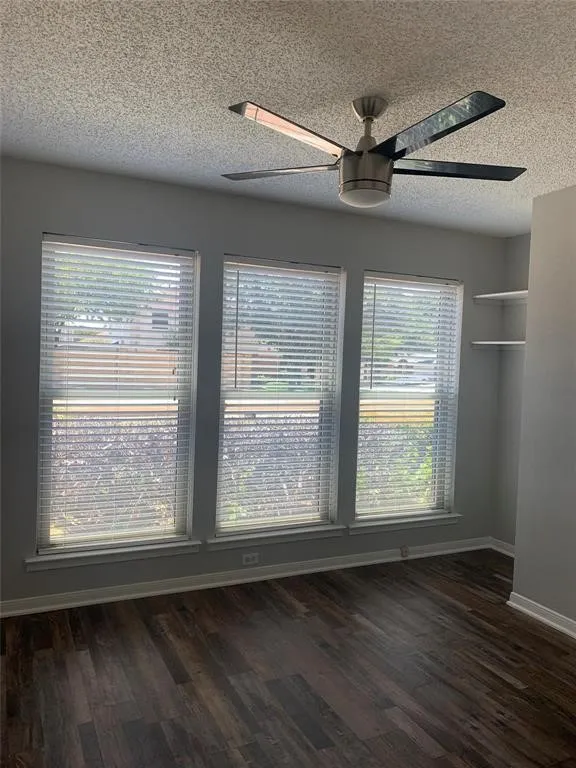 Single Family Residence For Rent in Tarrant County , 2766 Claremont Drive, Grand Prairie, Texas 75052, 3 Bedroom, 2 Bathroom, 2 Garage spaces, 1,497 Sqft, built in 1985, mls#21401860, Real Estate Agent in Grand Prairie, Homes For Rent in Tarrant county, Homes For Rent in Grand Prairie, Realtor in Grand Prairie Texas, Real Estate Brokerage Independent Realty Texas, Luminita Cordes Realtor