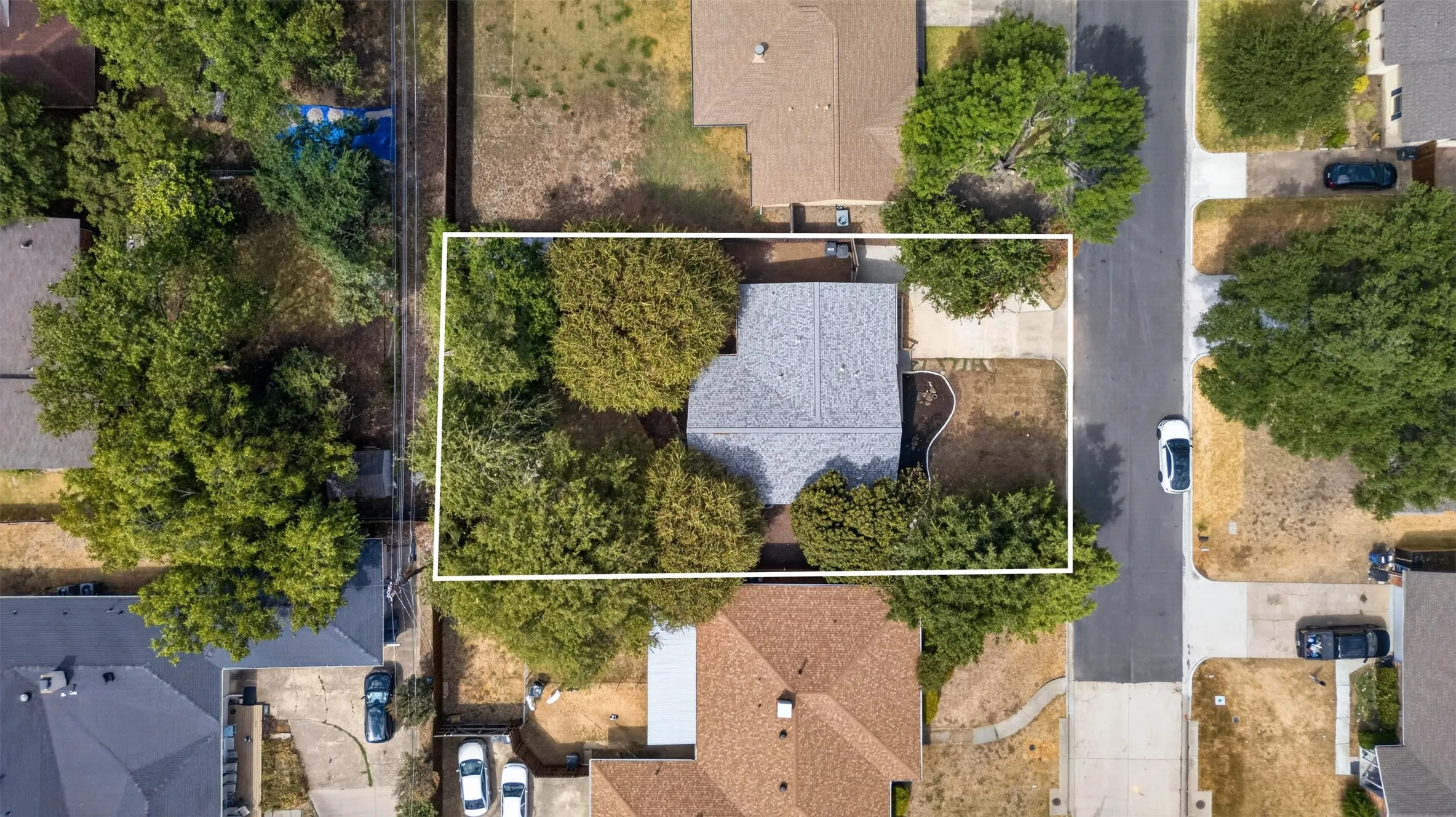 Single Family Residence For Rent in Collin County , 410 Allenwood Drive, Allen, Texas 75002, 3 Bedroom, 2 Bathroom, Garage spaces, 1,459 Sqft, built in 1963, mls#21393157, Real Estate Agent in Allen, Homes For Rent in Collin county, Homes For Rent in Allen, Realtor in Allen Texas, Real Estate Brokerage Independent Realty Texas, Luminita Cordes Realtor