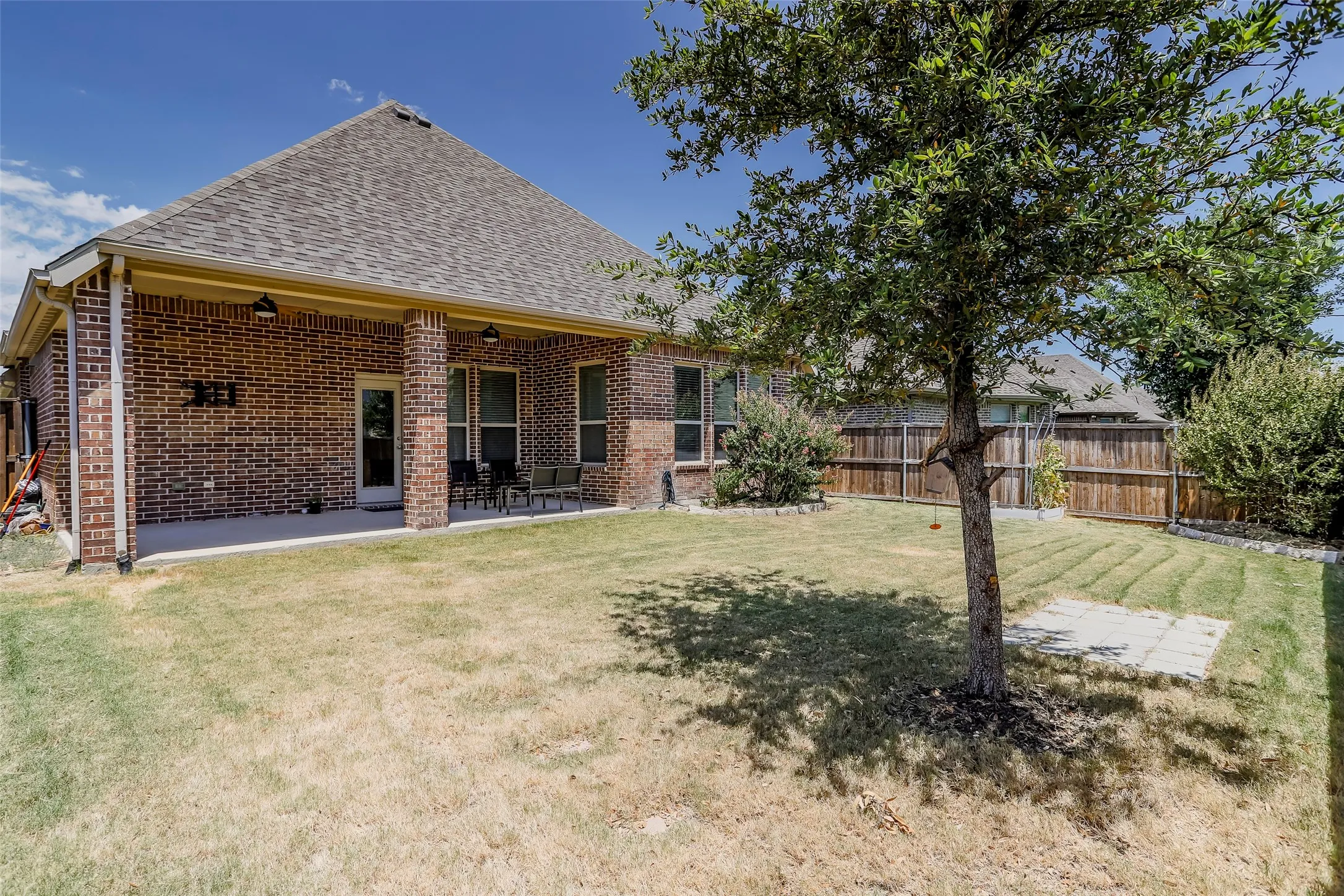 Single Family Residence For Rent in Tarrant County , 624 Rawlins Lane, Fort Worth, Texas 76131, 3 Bedroom, 2 Bathroom, 2 Garage spaces, 2,118 Sqft, built in 2016, mls#21397834, Real Estate Agent in Fort Worth, Homes For Rent in Tarrant county, Homes For Rent in Fort Worth, Realtor in Fort Worth Texas, Real Estate Brokerage Independent Realty Texas, Luminita Cordes Realtor
