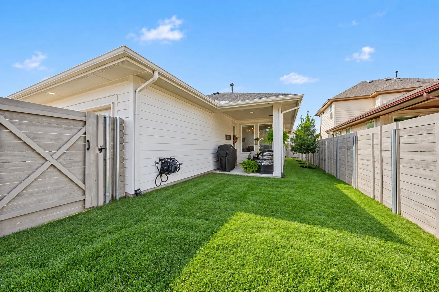 Single Family Residence For Sale in Collin County , 3104 Lenten Rose Lane, Mc Kinney, Texas 75071, 3 Bedroom, 2 Bathroom, 2 Garage spaces, 1,613 Sqft, built in 2024, mls#21400350, Real Estate Agent in Mc Kinney, Homes For Sale in Collin county, Homes For Sale in Mc Kinney, Realtor in Mc Kinney Texas, Real Estate Brokerage Independent Realty Texas, Luminita Cordes Realtor