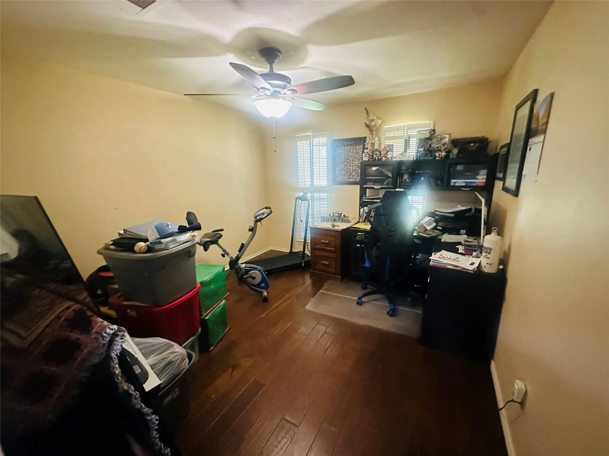 Wood-finish flooring,  and ceiling fan witih ntegrated lighting