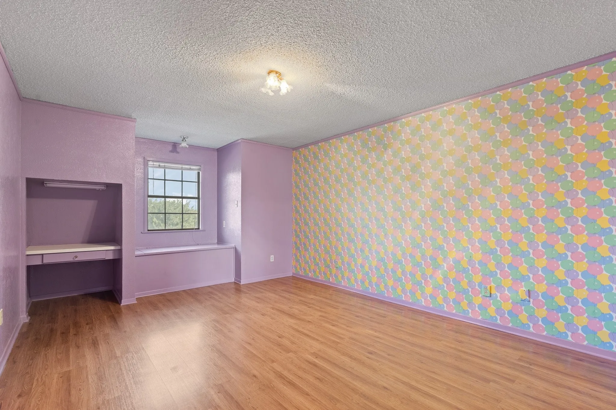 Single Family Residence For Sale in Johnson County , 7 Fox Hollow Road, Joshua, Texas 76058, 4 Bedroom, 3 Bathroom, 2 Garage spaces, 3,385 Sqft, built in 1985, mls#21401877, Real Estate Agent in Joshua, Homes For Sale in Johnson county, Homes For Sale in Joshua, Realtor in Joshua Texas, Real Estate Brokerage Independent Realty Texas, Luminita Cordes Realtor