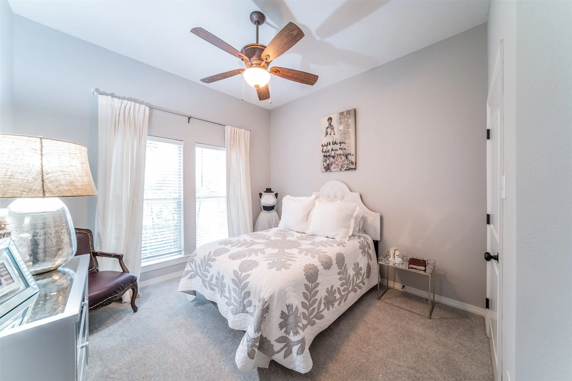 Single Family Residence For Rent in Ellis County , 115 Fairway Drive, Waxahachie, Texas 75165, 3 Bedroom, 3 Bathroom, 2 Garage spaces, 2,534 Sqft, built in 2010, mls#21401879, Real Estate Agent in Waxahachie, Homes For Rent in Ellis county, Homes For Rent in Waxahachie, Realtor in Waxahachie Texas, Real Estate Brokerage Independent Realty Texas, Luminita Cordes Realtor