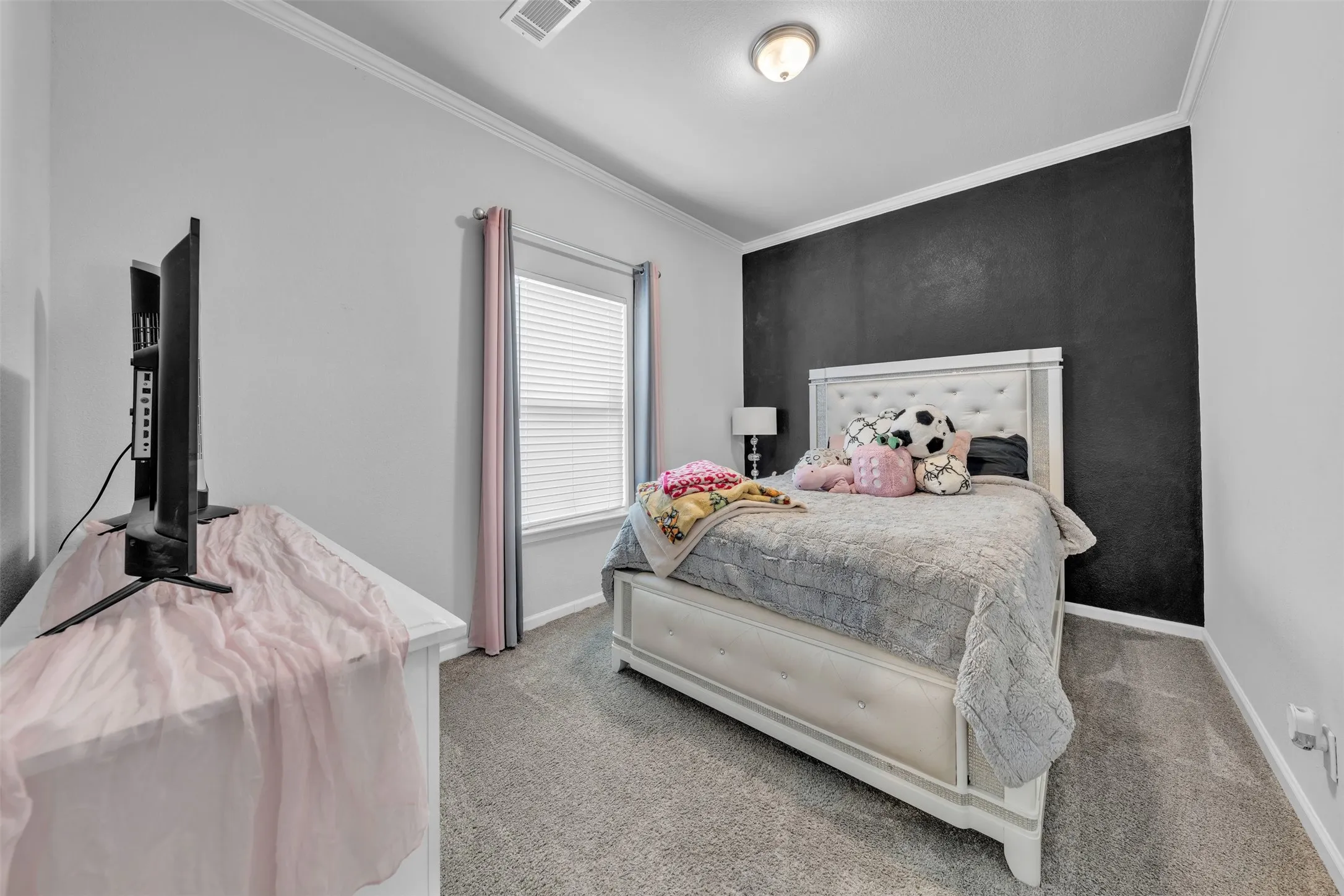 Bedroom #1