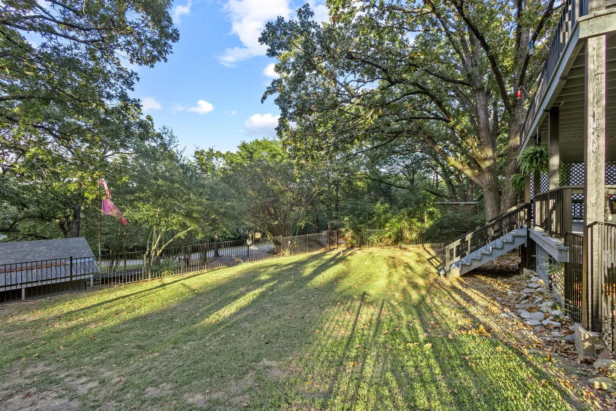 Plenty of Backyard Space!