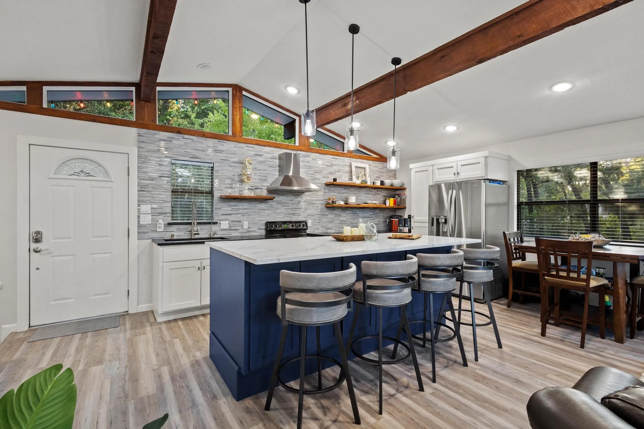 The Huge Island is Ideal for Entertaining!