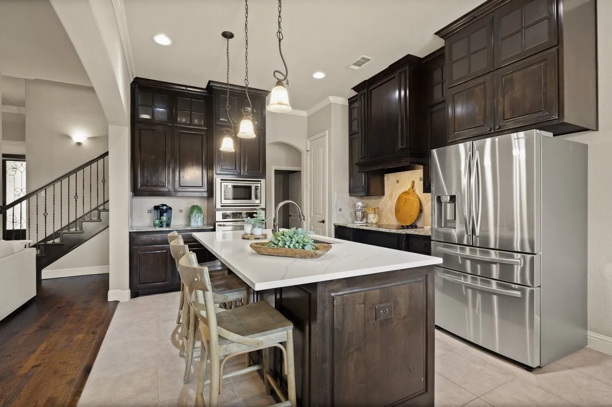 Single Family Residence For Sale in Ellis County , 123 Claremont Drive, Ovilla, Texas 75154, 4 Bedroom, 3 Bathroom, 3 Garage spaces, 2,835 Sqft, built in 2014, mls#21400631, Real Estate Agent in Ovilla, Homes For Sale in Ellis county, Homes For Sale in Ovilla, Realtor in Ovilla Texas, Real Estate Brokerage Independent Realty Texas, Luminita Cordes Realtor