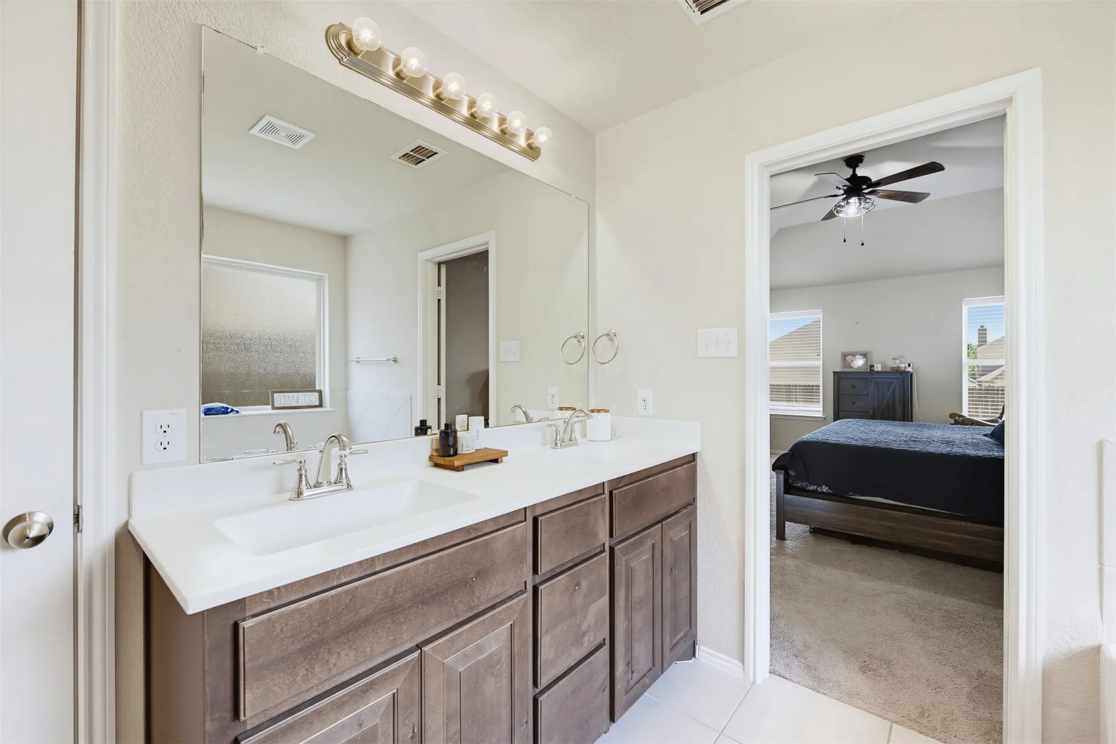 Single Family Residence For Rent in Johnson County , 105 Cheryl Drive, Keene, Texas 76059, 3 Bedroom, 2 Bathroom, 2 Garage spaces, 1,859 Sqft, built in 2021, mls#21401881, Real Estate Agent in Keene, Homes For Rent in Johnson county, Homes For Rent in Keene, Realtor in Keene Texas, Real Estate Brokerage Independent Realty Texas, Luminita Cordes Realtor
