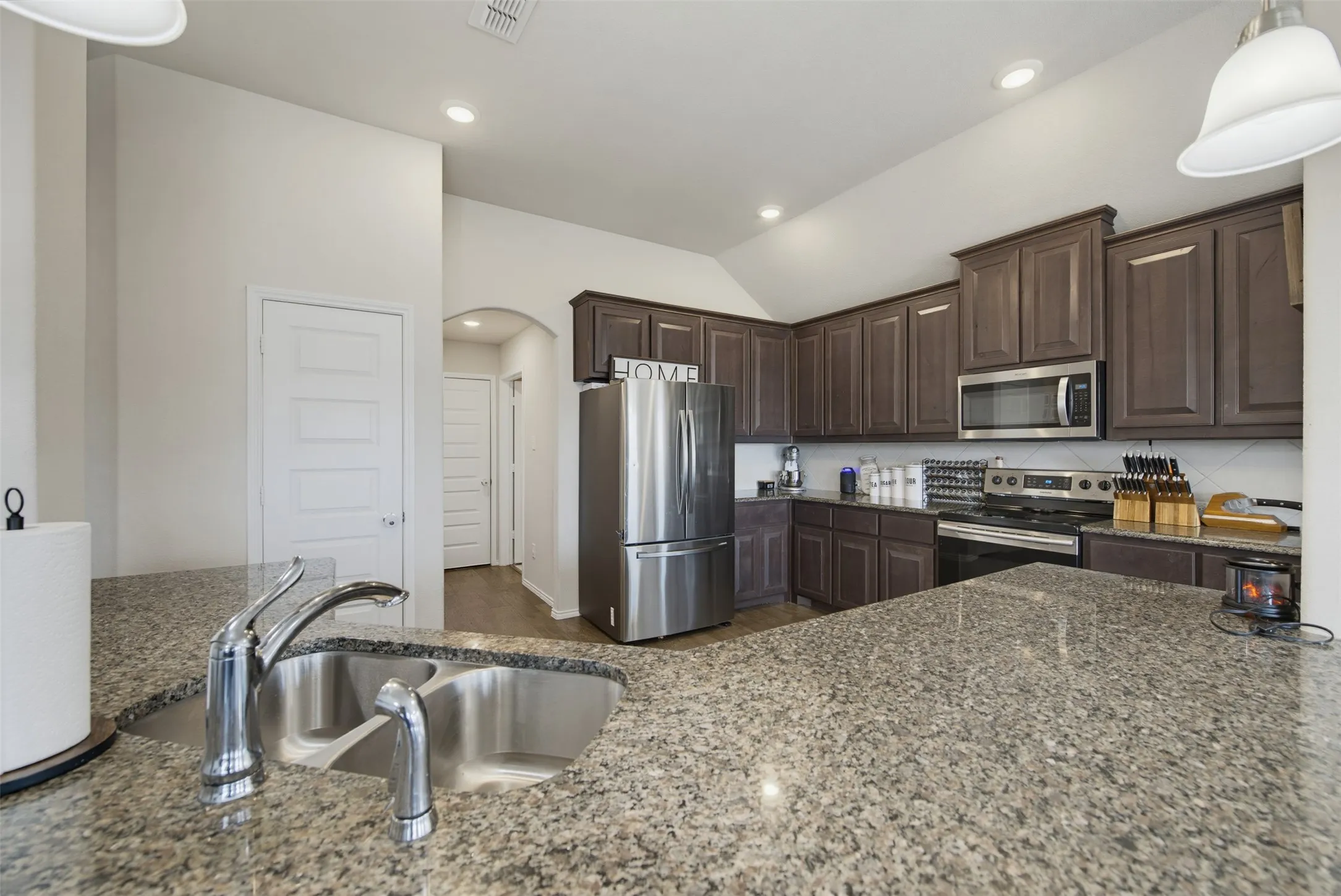 Single Family Residence For Rent in Johnson County , 105 Cheryl Drive, Keene, Texas 76059, 3 Bedroom, 2 Bathroom, 2 Garage spaces, 1,859 Sqft, built in 2021, mls#21401881, Real Estate Agent in Keene, Homes For Rent in Johnson county, Homes For Rent in Keene, Realtor in Keene Texas, Real Estate Brokerage Independent Realty Texas, Luminita Cordes Realtor
