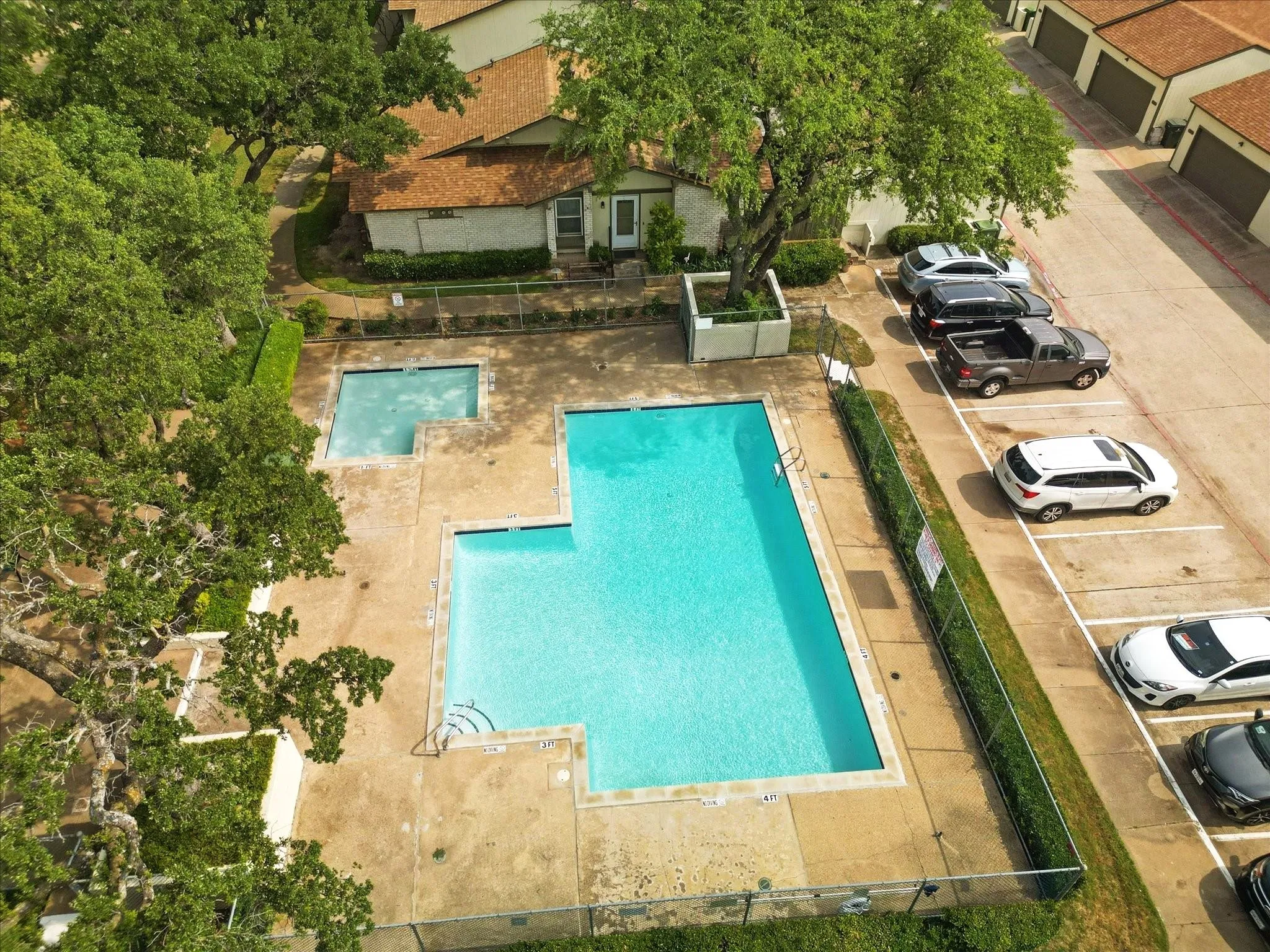 Townhouse For Sale in Dallas County , 4426 Wind River Lane, Garland, Texas 75042, 2 Bedroom, 2 Bathroom, 2 Garage spaces, 1,279 Sqft, built in 1981, mls#21401882, Real Estate Agent in Garland, Homes For Sale in Dallas county, Homes For Sale in Garland, Realtor in Garland Texas, Real Estate Brokerage Independent Realty Texas, Luminita Cordes Realtor
