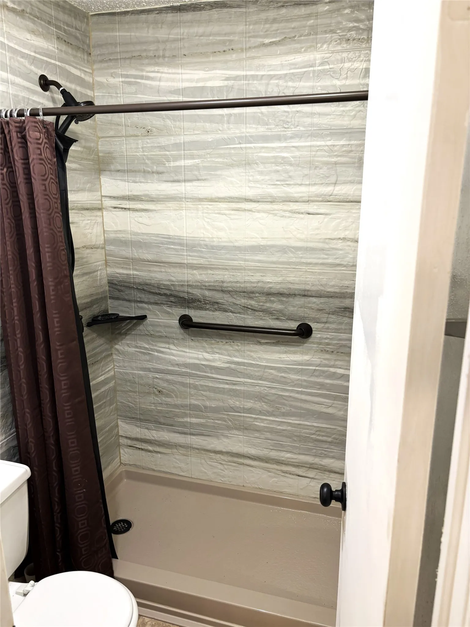 Primary Shower