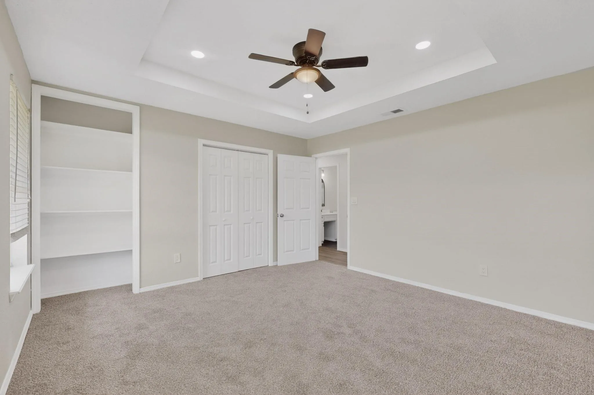 Single Family Residence For Sale in Hunt County , 529 Morris Lane, Greenville, Texas 75402, 4 Bedroom, 3 Bathroom, 3 Garage spaces, 2,818 Sqft, built in 1999, mls#21401883, Real Estate Agent in Greenville, Homes For Sale in Hunt county, Homes For Sale in Greenville, Realtor in Greenville Texas, Real Estate Brokerage Independent Realty Texas, Luminita Cordes Realtor