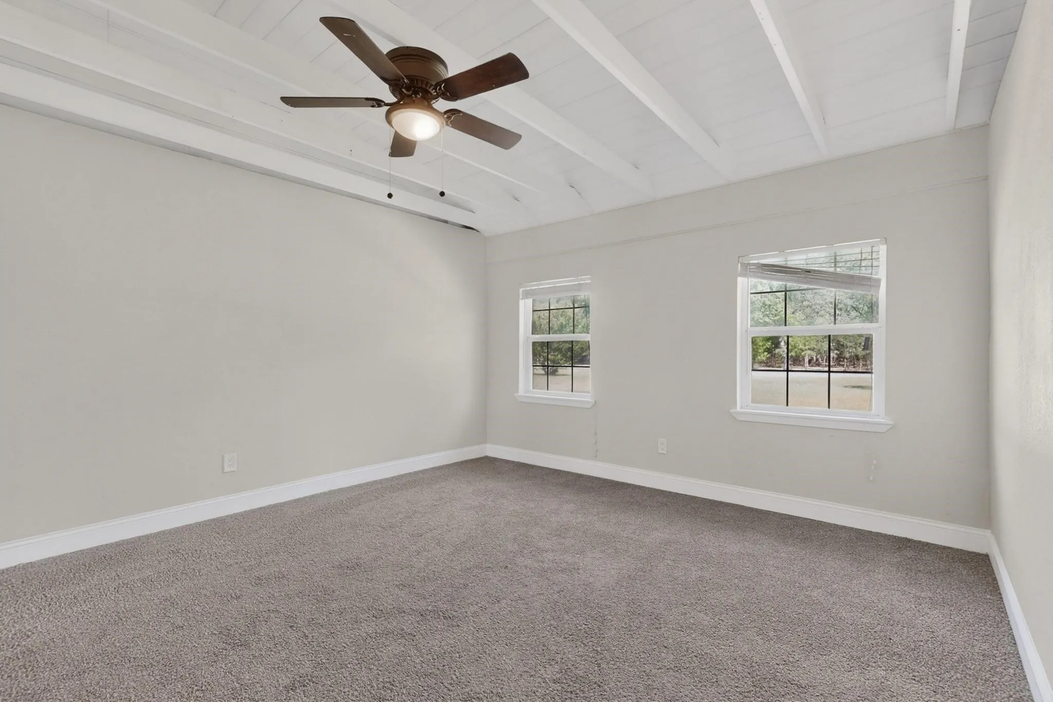 Single Family Residence For Sale in Hunt County , 529 Morris Lane, Greenville, Texas 75402, 4 Bedroom, 3 Bathroom, 3 Garage spaces, 2,818 Sqft, built in 1999, mls#21401883, Real Estate Agent in Greenville, Homes For Sale in Hunt county, Homes For Sale in Greenville, Realtor in Greenville Texas, Real Estate Brokerage Independent Realty Texas, Luminita Cordes Realtor