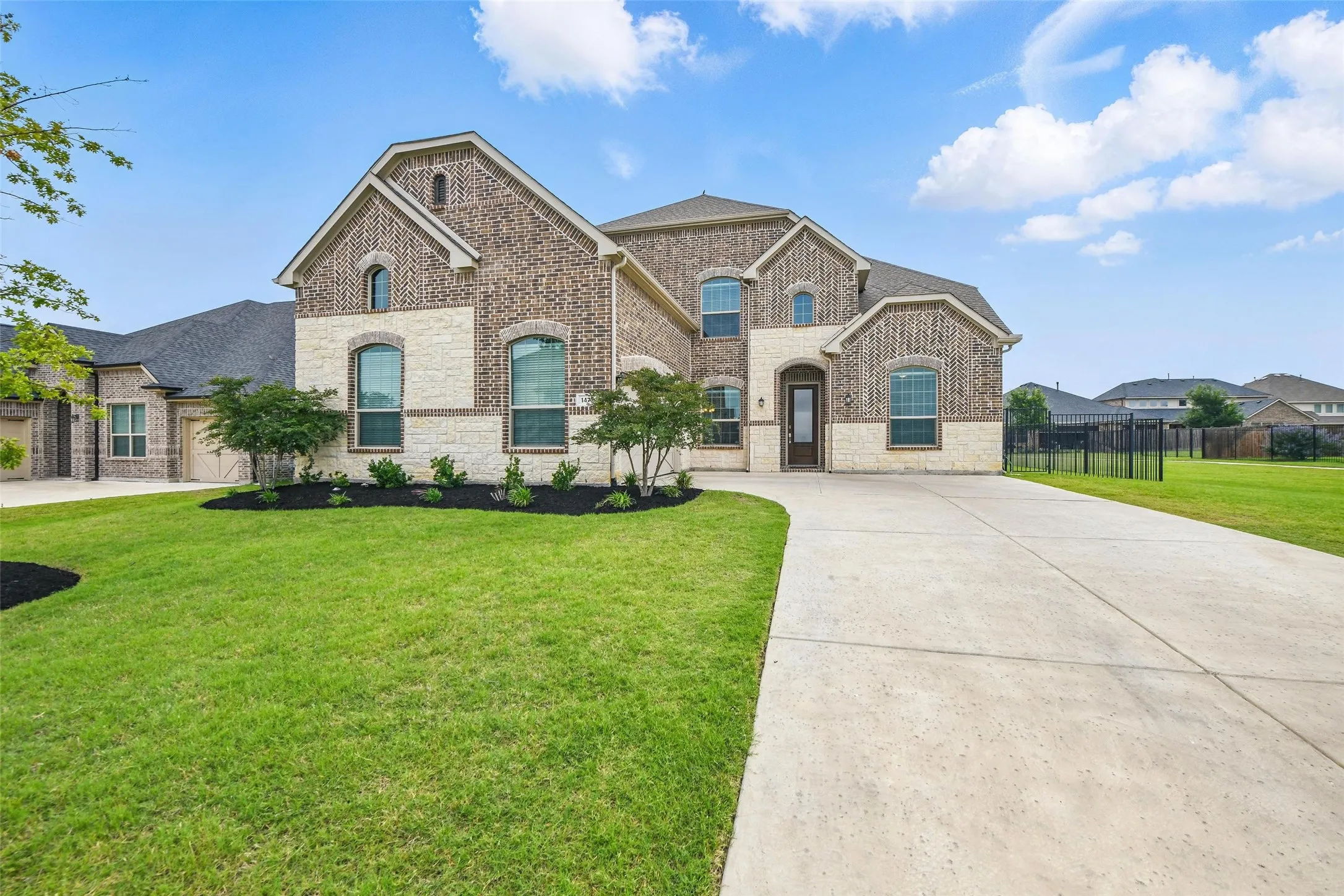 Single Family Residence For Sale in Tarrant County , 1477 Shooting Star Drive, Haslet, Texas 76052, 5 Bedroom, 4 Bathroom, 2 Garage spaces, 3,808 Sqft, built in 2021, mls#21351175, Real Estate Agent in Haslet, Homes For Sale in Tarrant county, Homes For Sale in Haslet, Realtor in Haslet Texas, Real Estate Brokerage Independent Realty Texas, Luminita Cordes Realtor